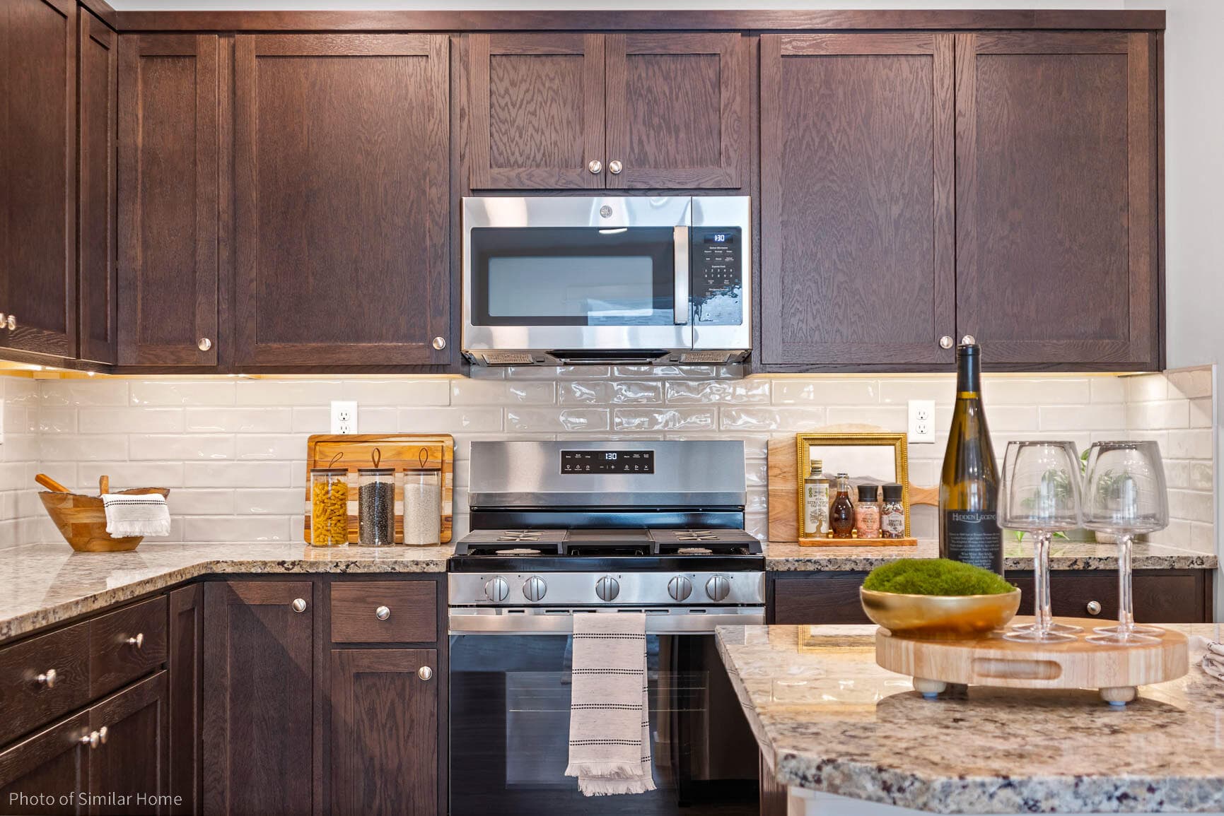 Jordan - Kitchen 3. Photo 3 of 17, 3326 NW 7th Street, Redmond, OR 97756