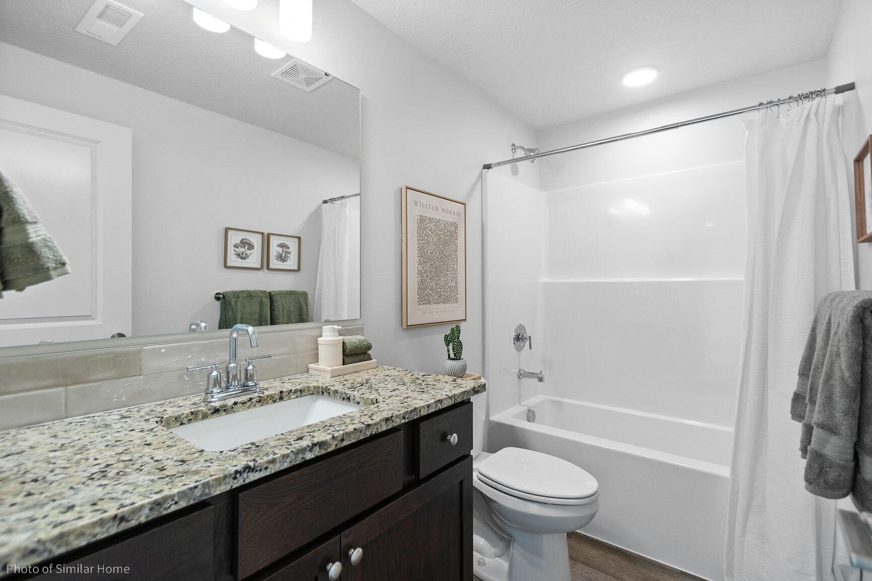Jordan - Bathroom. Photo 5 of 17, 3326 NW 7th Street, Redmond, OR 97756