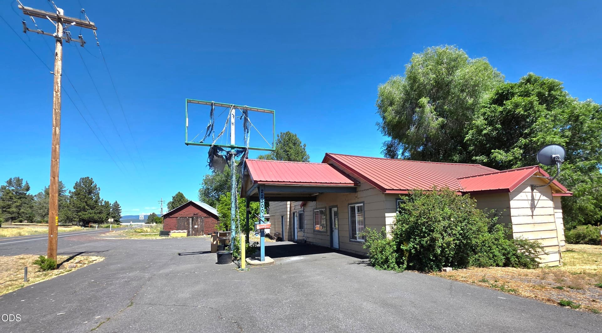 Front. Photo 1 of 2, 22300 Highway 140, Dairy, OR 97625