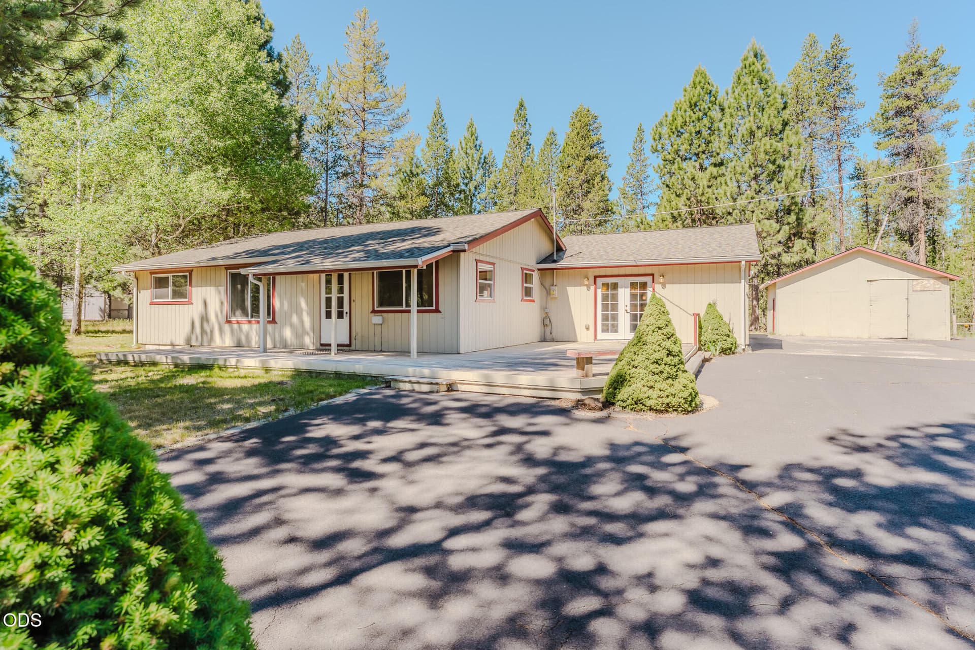 52591 Sunrise - Small Size-01. Photo 2 of 58, 52591 Sunrise Boulevard, La Pine, OR 97739