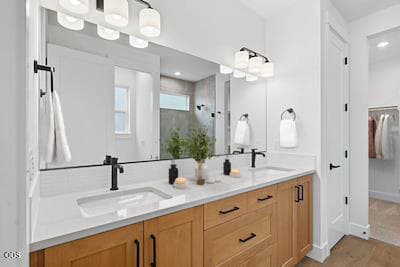OP235-Tahoma-T-Classic-PrimaryBath. Photo 5 of 19, 1454 NE Whistle Way, Prineville, OR 97754