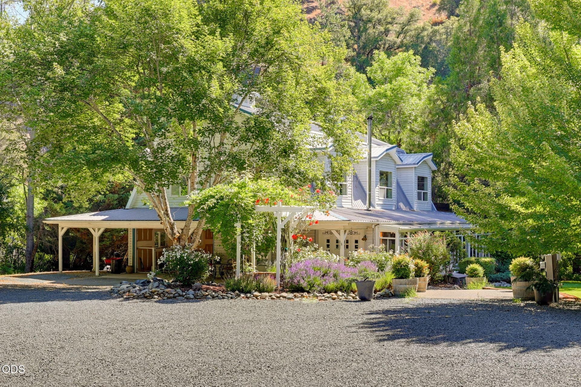 ApxUA00002. Photo 3 of 102, 7935 Upper Applegate Road, Jacksonville, OR 97530