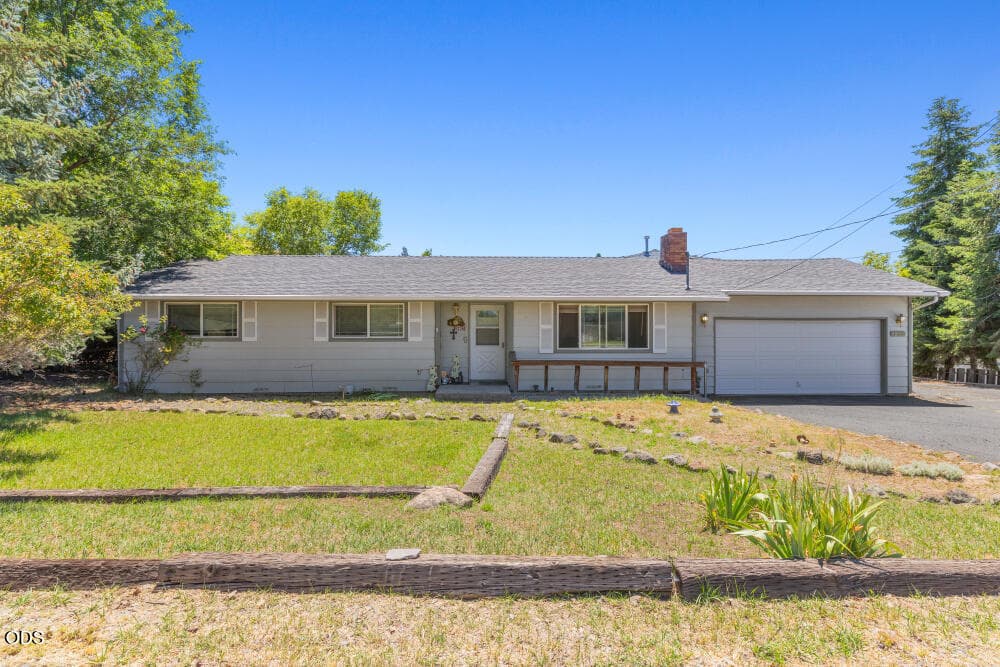 6236CherryWy-3. Photo 1 of 37, 6236 Cherry Way, Klamath Falls, OR 97603