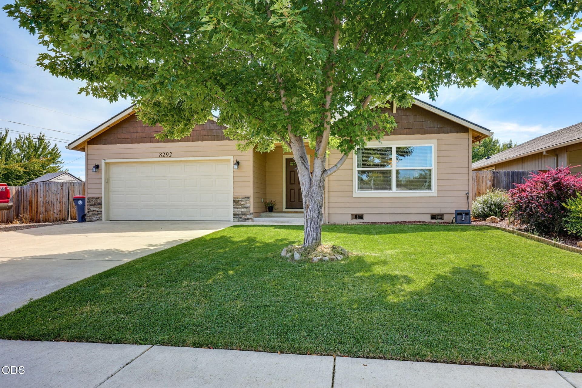Apx29th00001. Photo 2 of 39, 8292 29th Street, White City, OR 97503