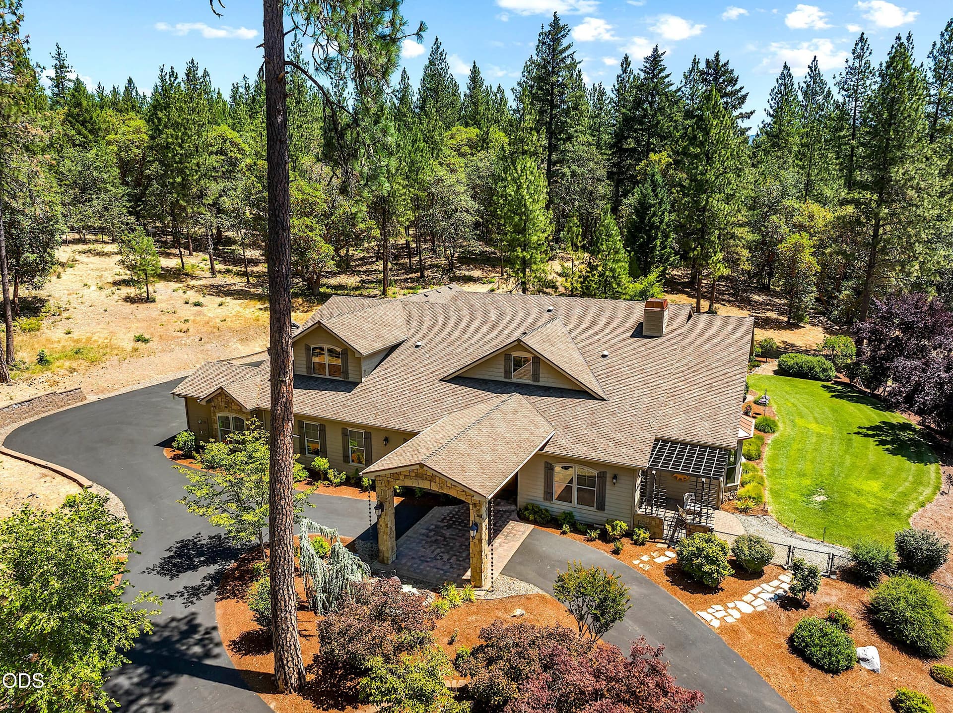 DRONE (10 of 10). Photo 2 of 85, 177 Kendallbrook Way, Grants Pass, OR 97527
