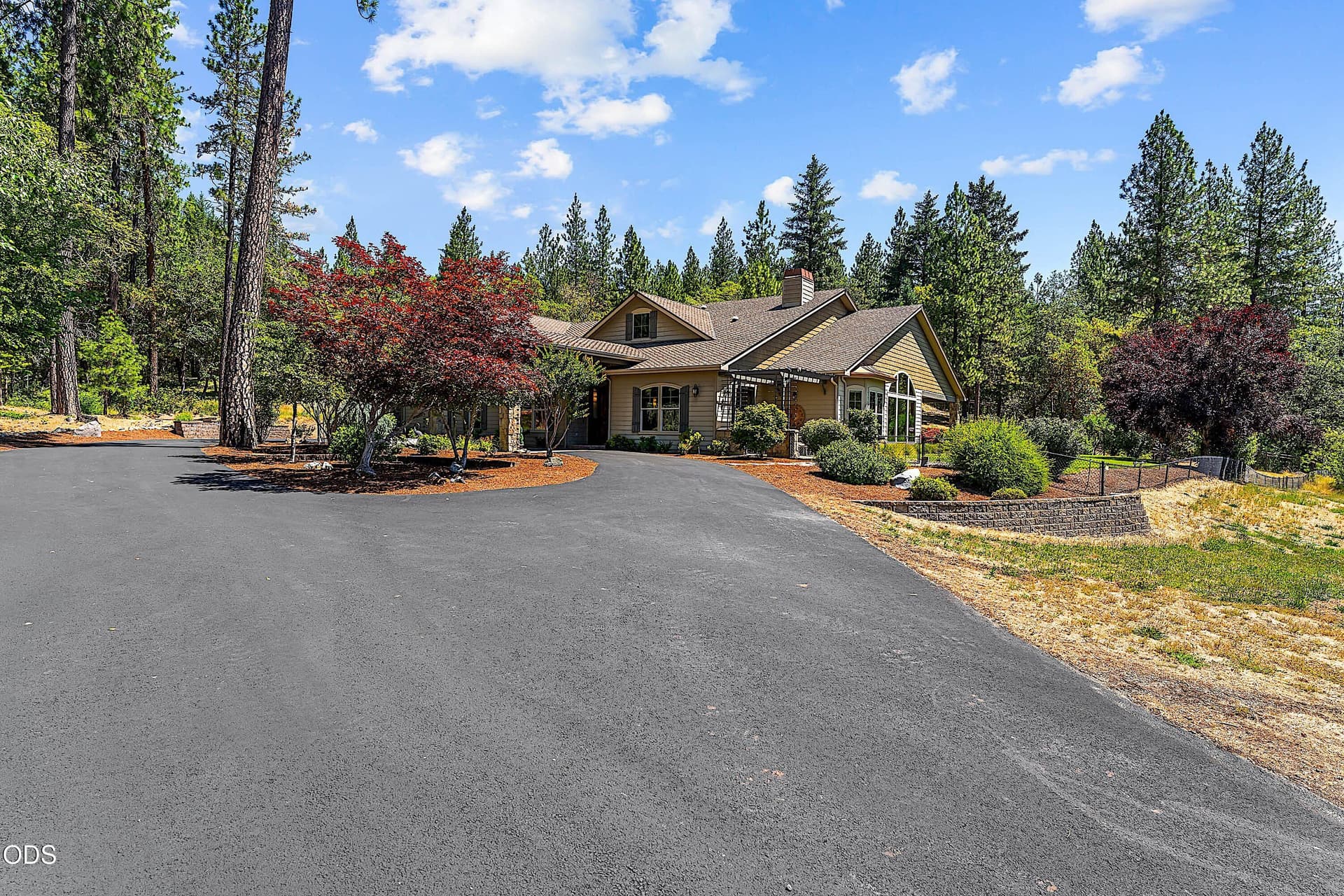 EXT (1 of 16). Photo 5 of 85, 177 Kendallbrook Way, Grants Pass, OR 97527