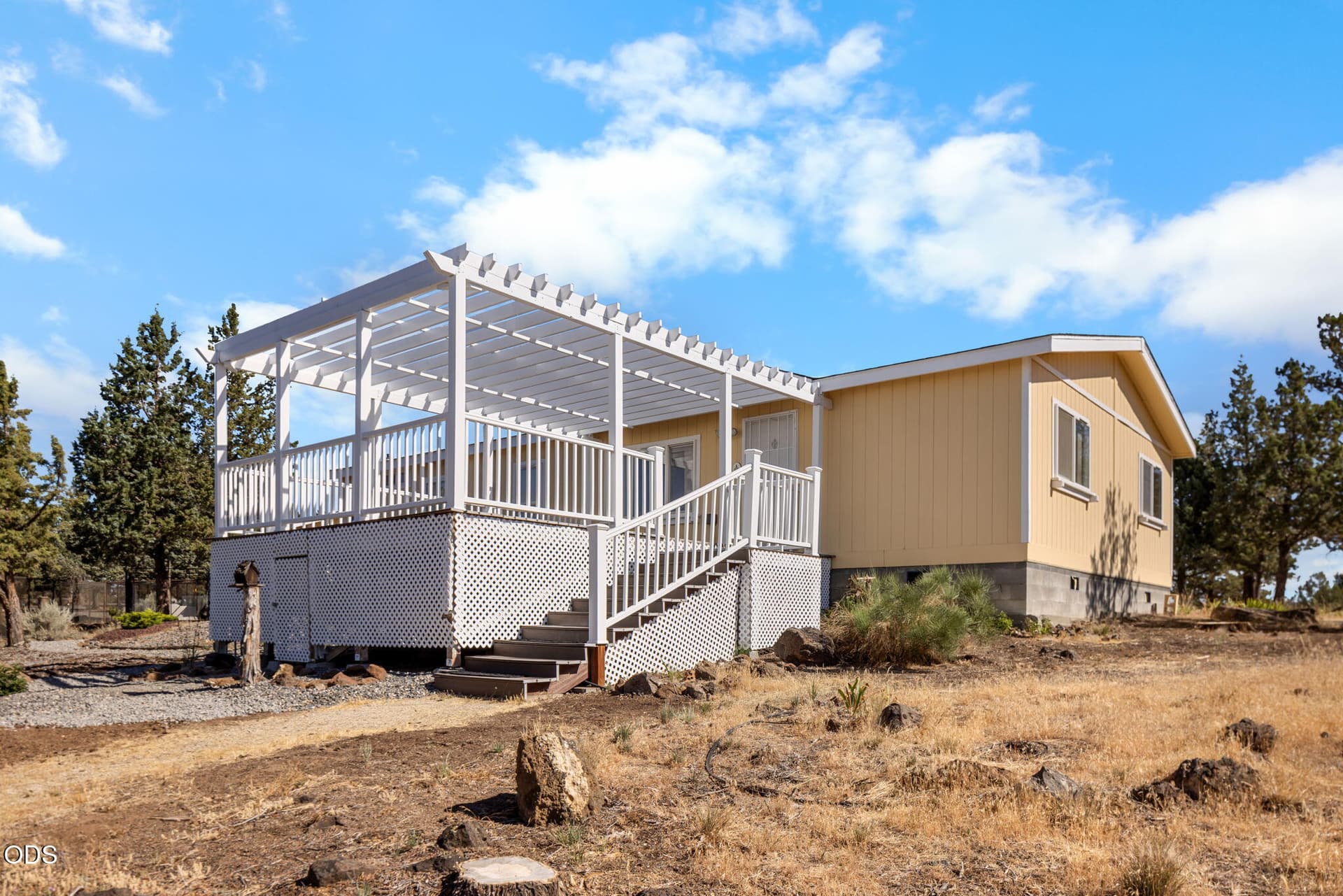 4-web-or-mls-_E0A4184. Photo 5 of 44, 12824 SW Eagle Vista Place, Terrebonne, OR 97760