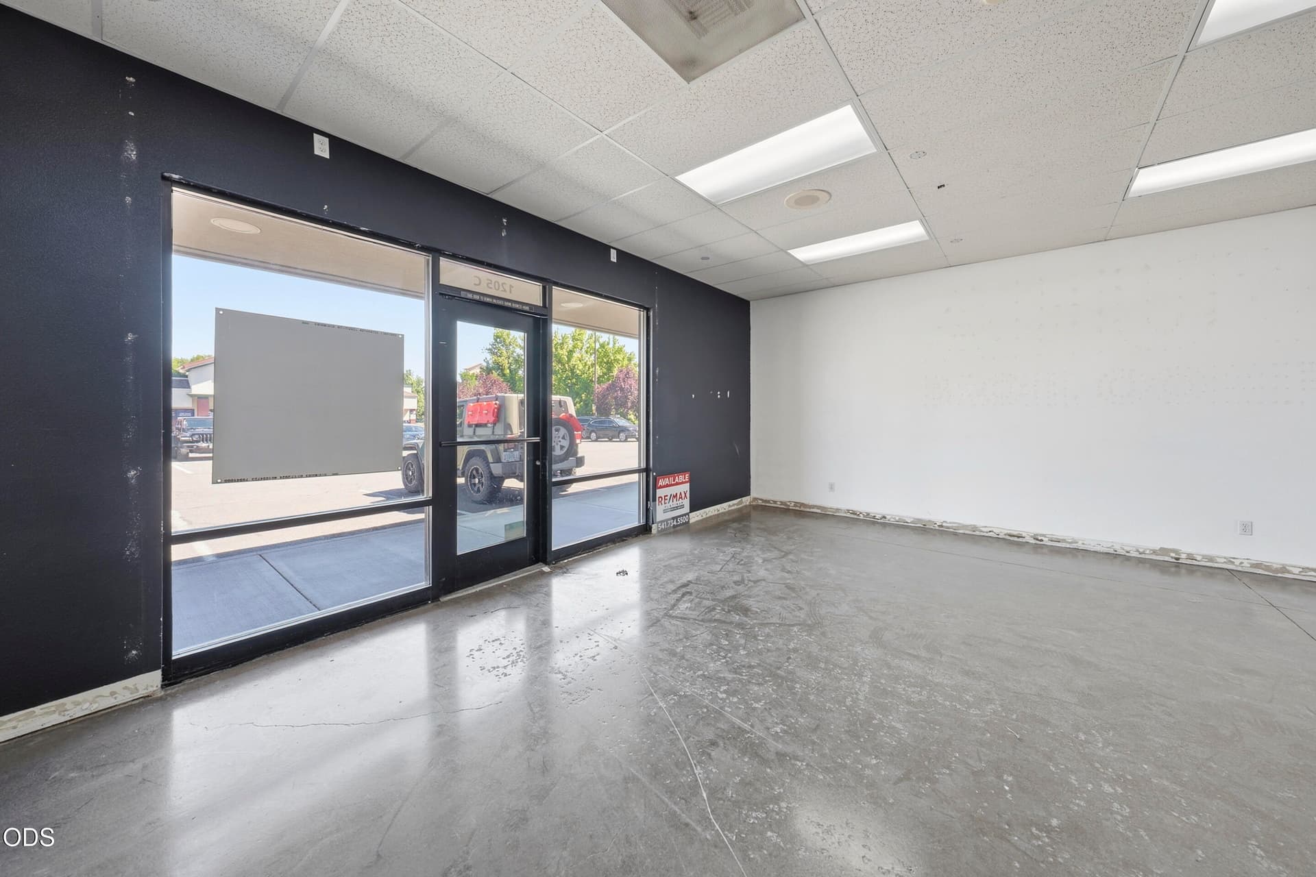 1205 C-3. Photo 3 of 25, 1205 Plaza Boulevard Unit C, Central Point, OR 97502