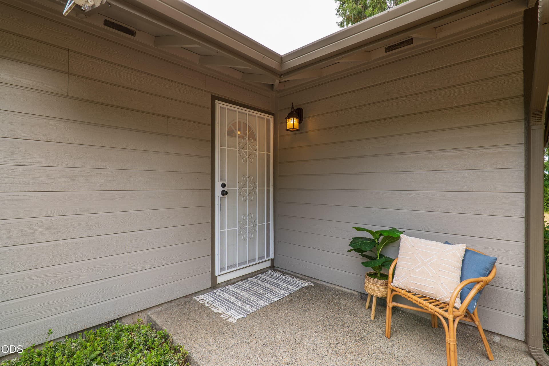 1740SouthgateWay-007. Photo 2 of 52, 1740 Southgate Way, Grants Pass, OR 97527