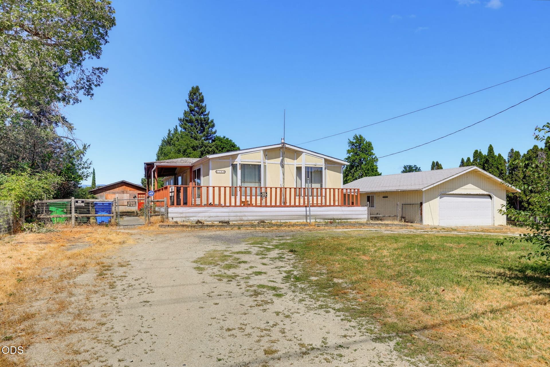 APX_0086. Photo 1 of 34, 1344 Dowell Road, Grants Pass, OR 97527