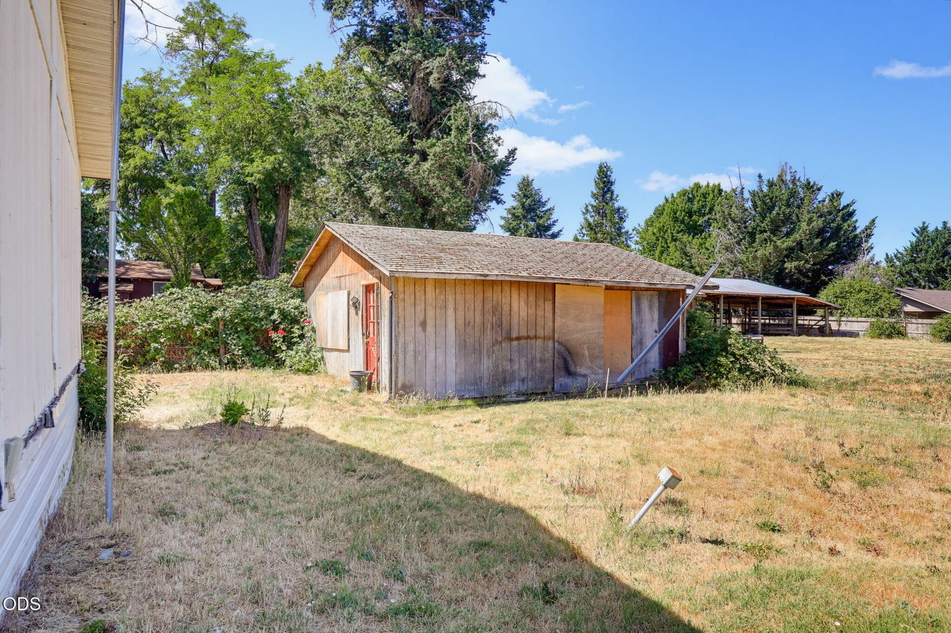 APX_0106. Photo 4 of 34, 1344 Dowell Road, Grants Pass, OR 97527
