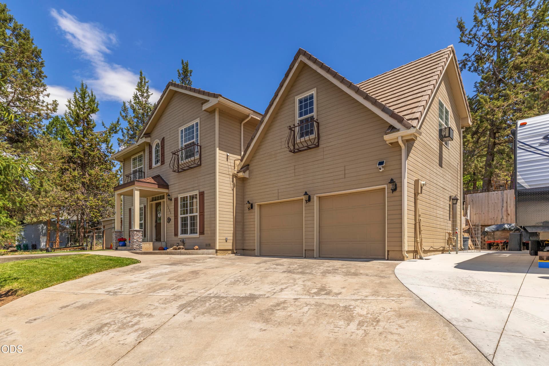 Front. Photo 5 of 80, 1231 Wild Plum Drive, Klamath Falls, OR 97601