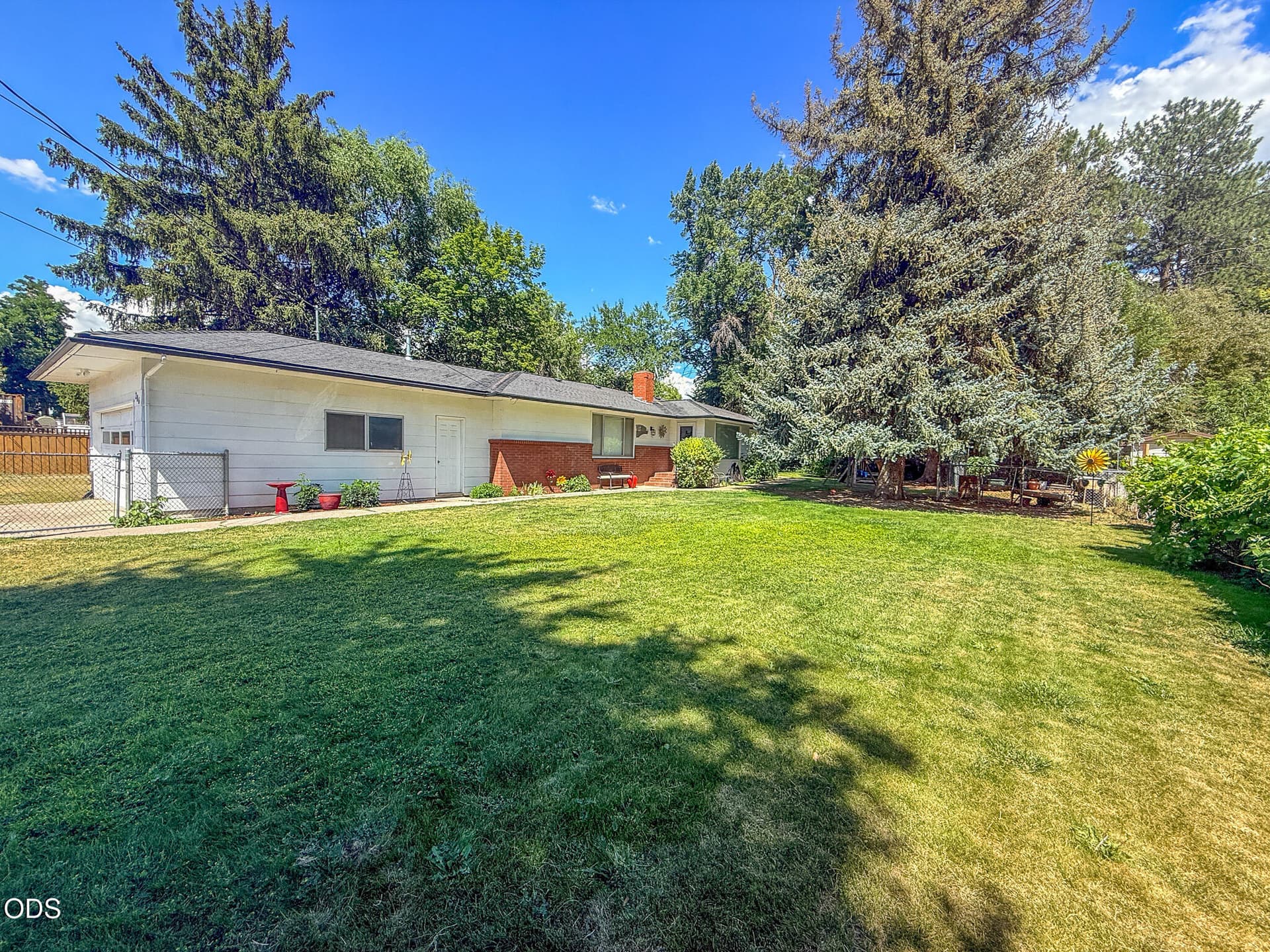01. Photo 2 of 27, 206 SW Claypool Street, Prineville, OR 97754