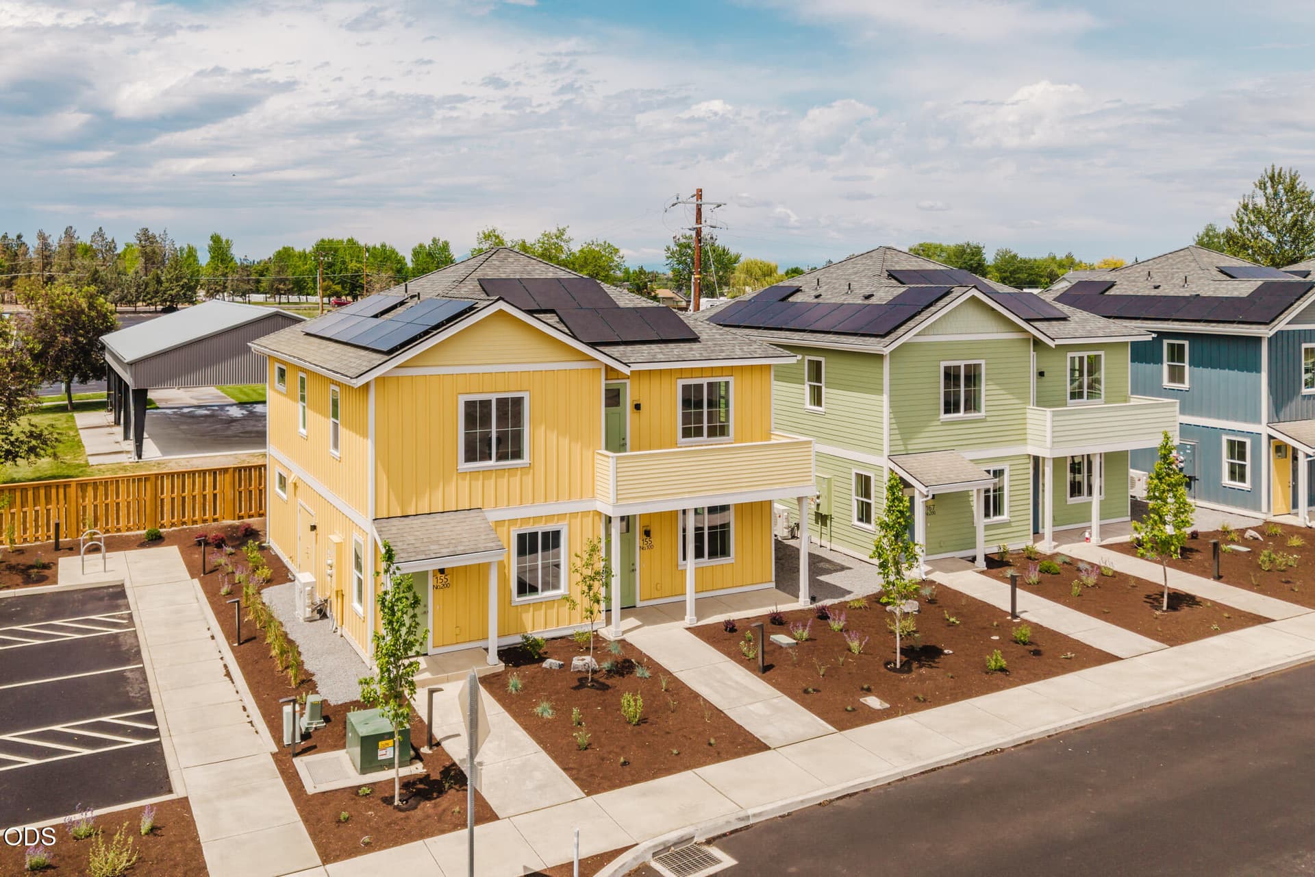 2. Photo 2 of 21, 167 NW 17th Street Unit 100, Redmond, OR 97756