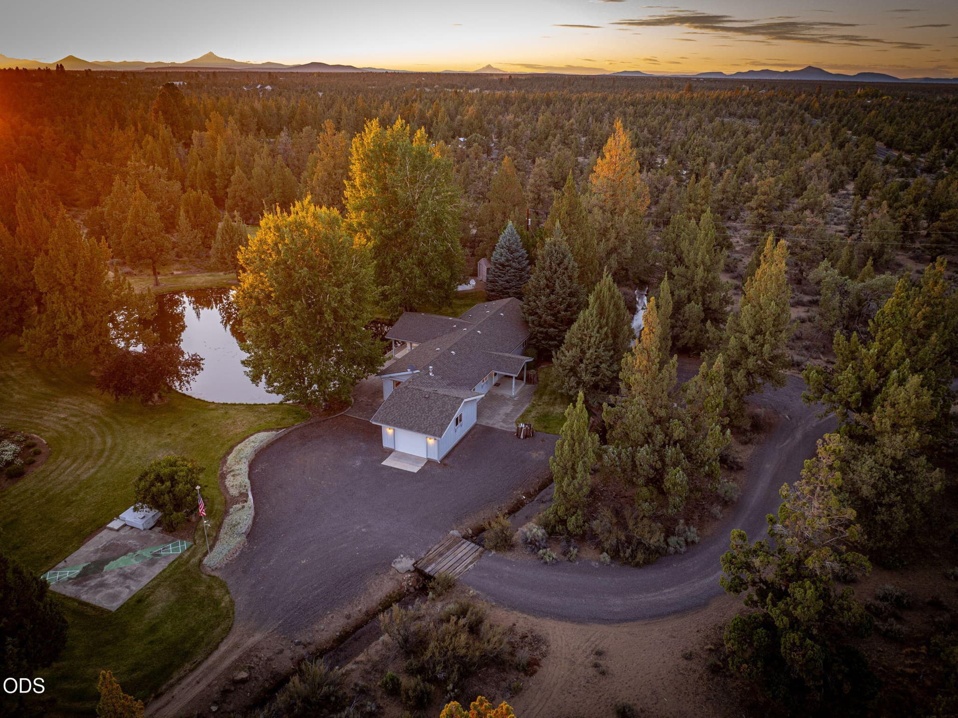 a1e77-web-or-mls-Riley Visuals -100. Photo 5 of 46, 62765 Stenkamp Road, Bend, OR 97701