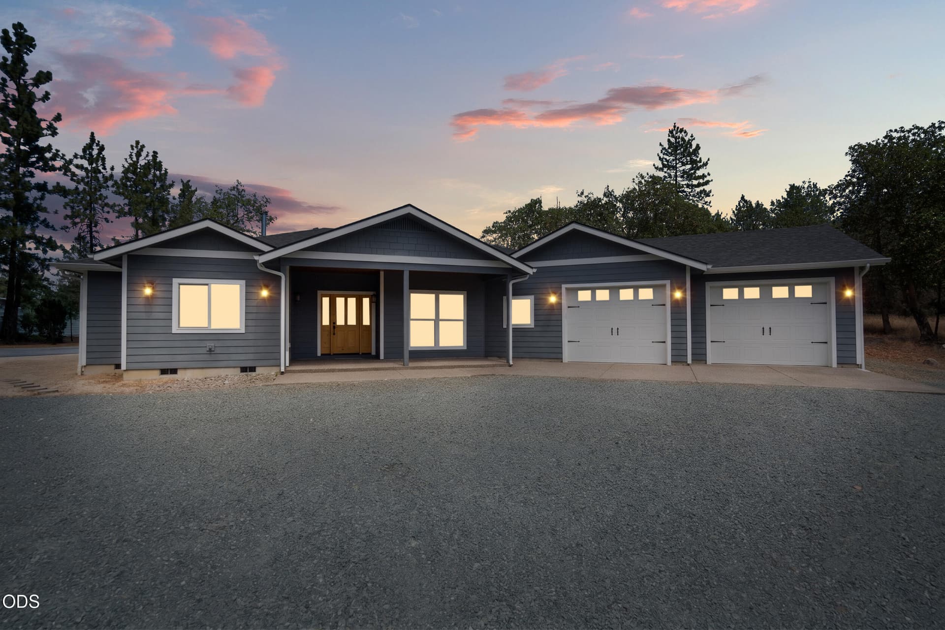 59_235 needlewood dr-twilight-1. Photo 1 of 63, 235 Needlewood Drive, Grants Pass, OR 97526