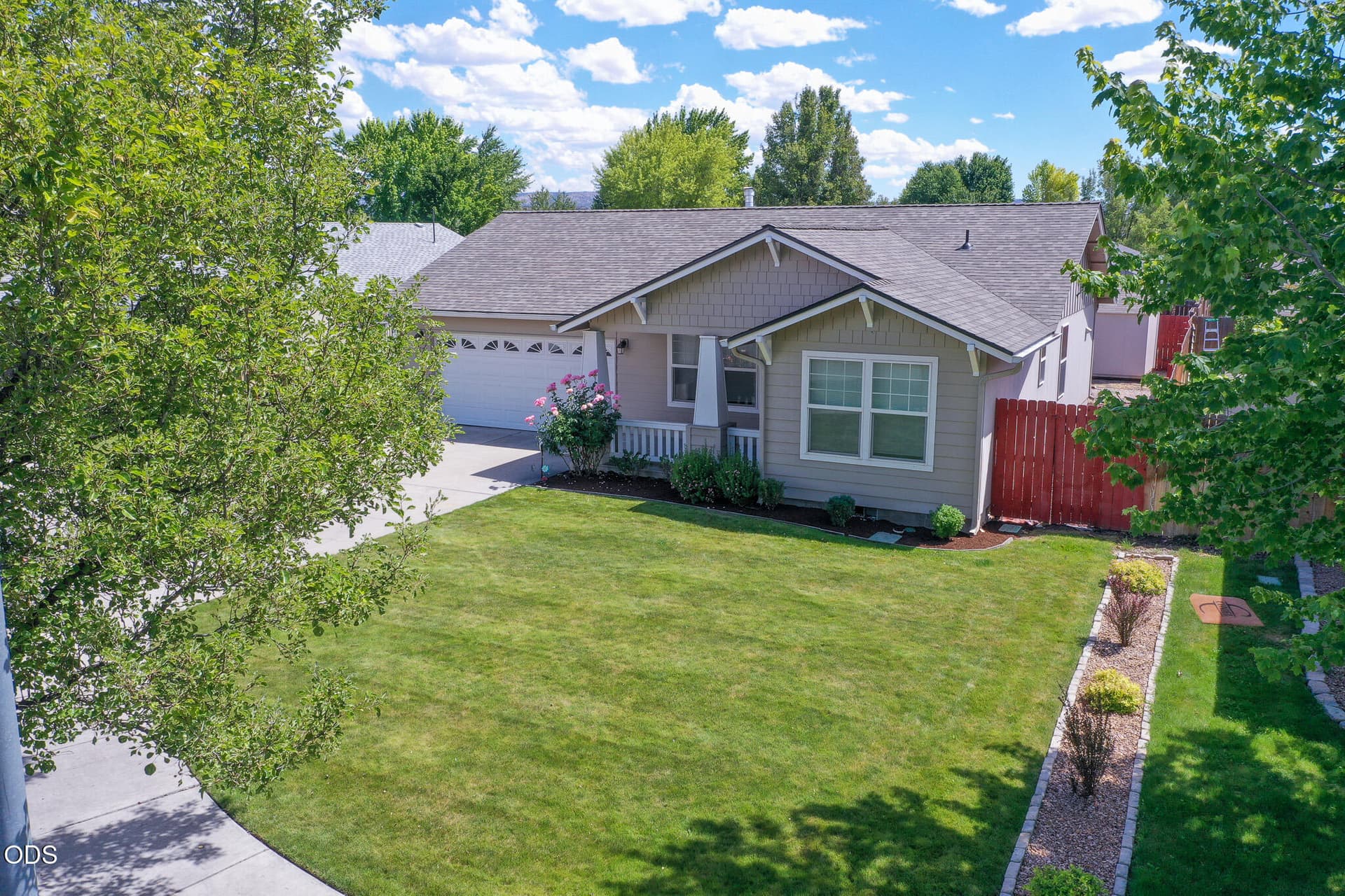 03. Photo 3 of 16, 758 NE Sandstone Court, Prineville, OR 97754