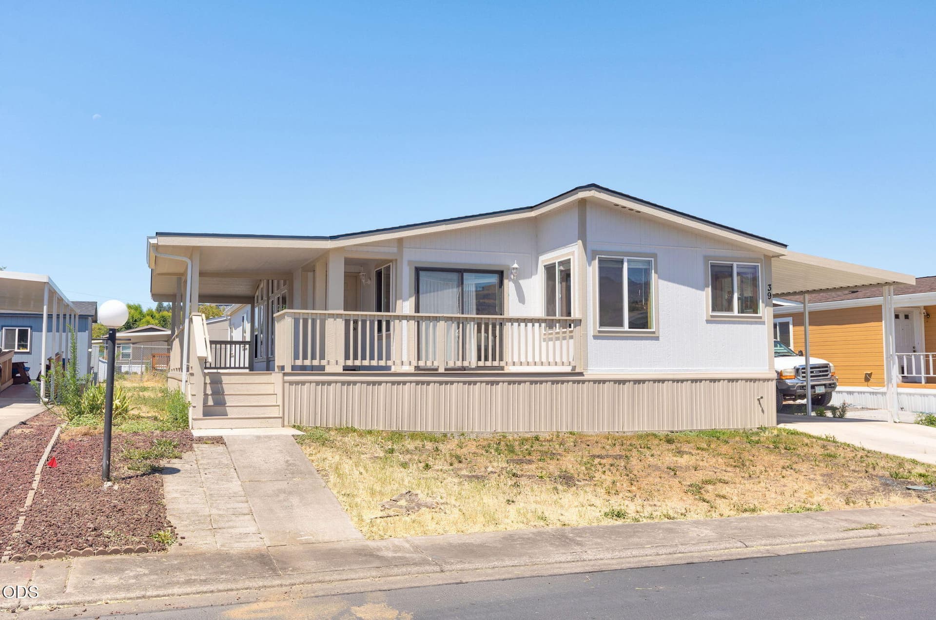 Front of Homes. Photo 2 of 30, 4729 S Pacific Highway Unit 39, Phoenix, OR 97535