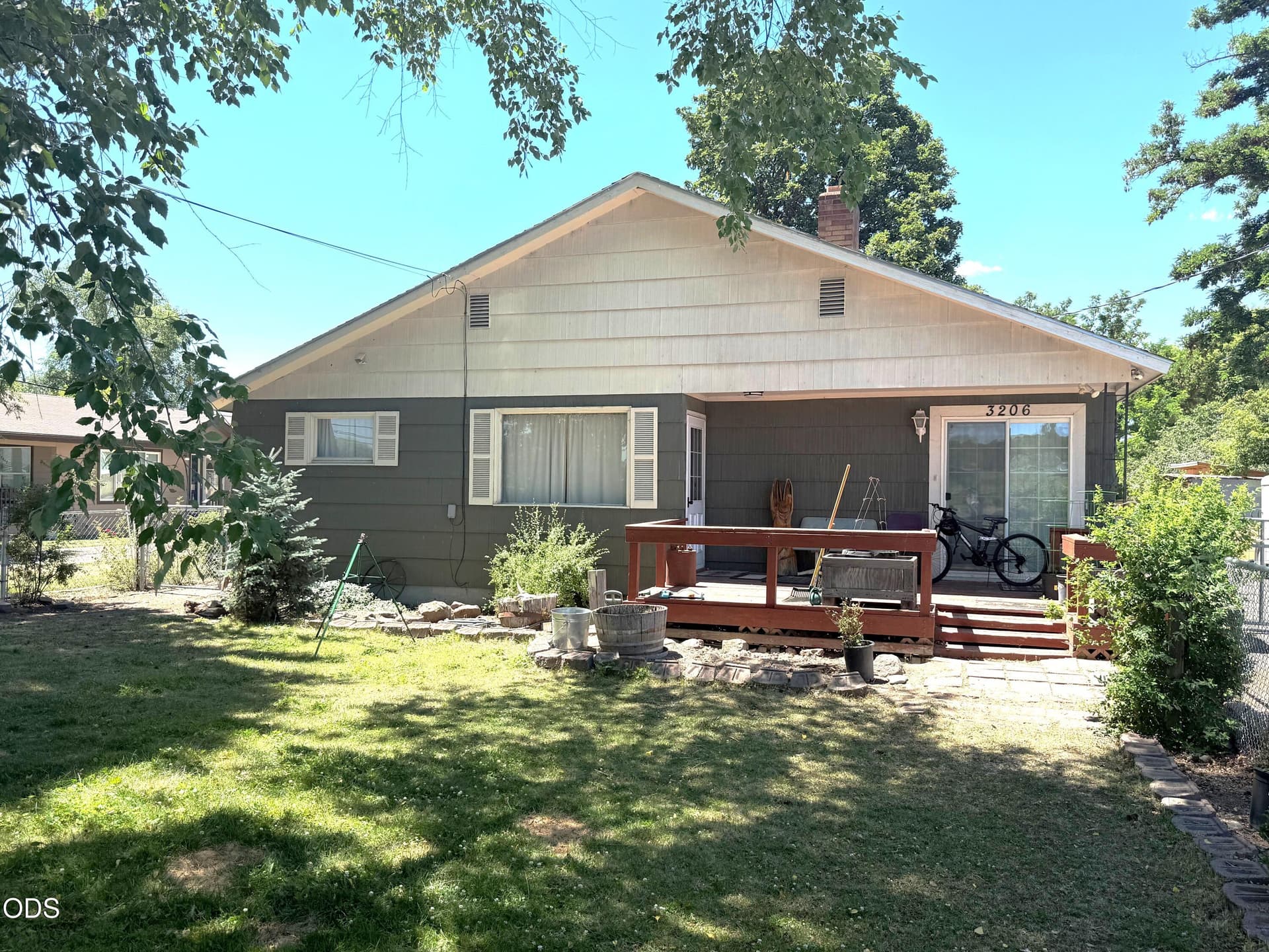 Front. Photo 1 of 39, 3206 Summers Lane, Klamath Falls, OR 97603