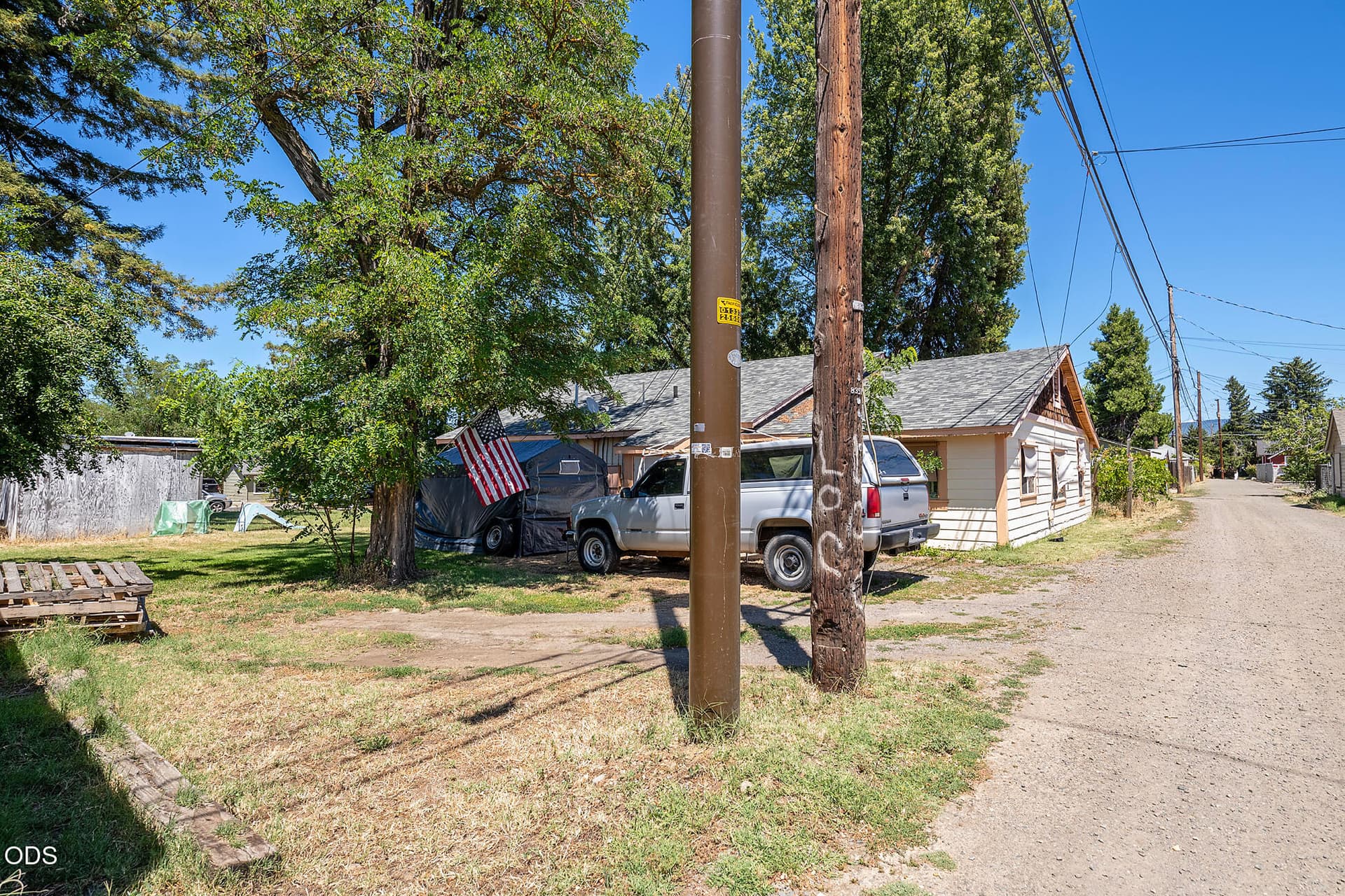 27-print-W 13th004 copy. Photo 3 of 27, 825 W 13th Street, Medford, OR 97501