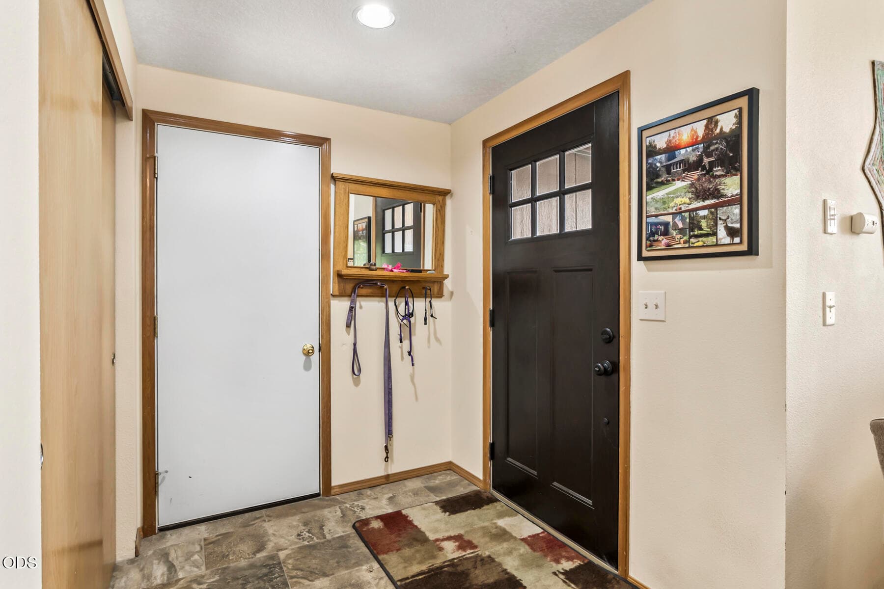 Entry. Photo 3 of 30, 3775 SW Ben Hogan Drive, Redmond, OR 97756