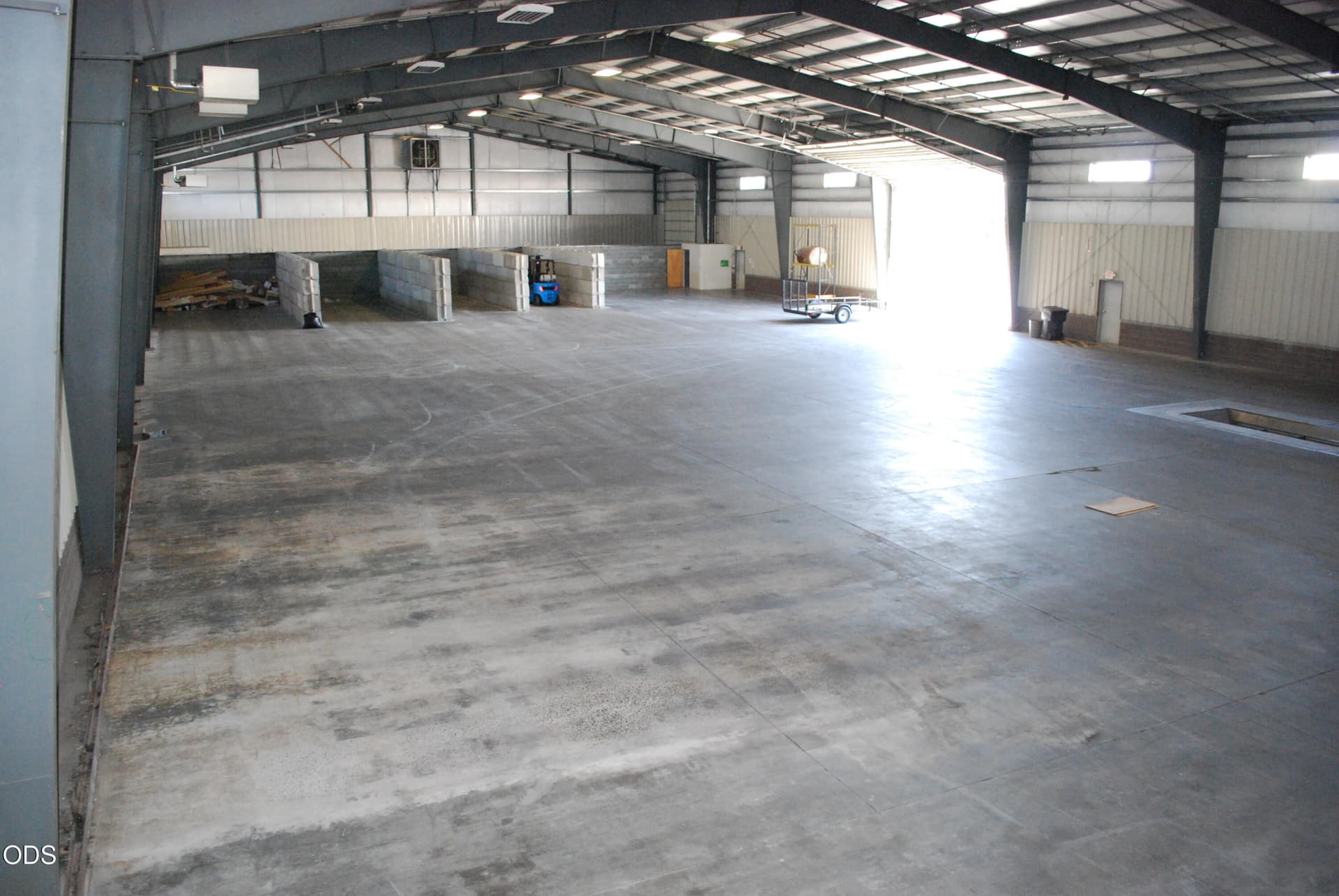 Main Warehouse. Photo 3 of 11, 340 SE Logsden Street Unit Unit #150, Bend, OR 97702