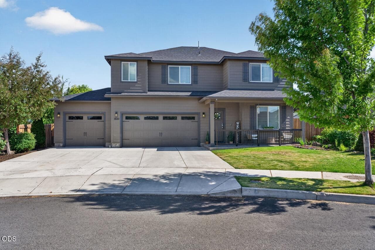 3520_SWPumiceStoneAve_5 Large. Photo 2 of 38, 3520 SW Pumice Stone Avenue, Redmond, OR 97756