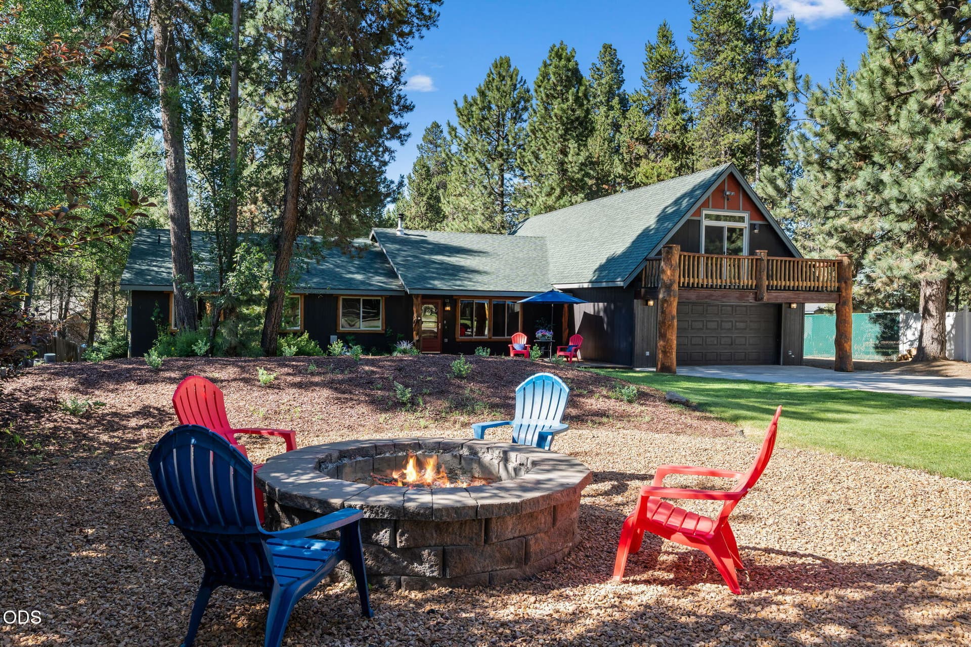 Front yard w fire pit. Photo 2 of 47, 17065 Oxnard Road, Bend, OR 97707