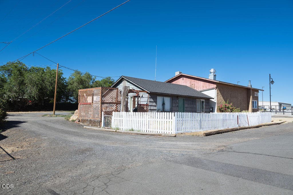 DSC_2913. Photo 1 of 33, 223 1st Street, Culver, OR 97734