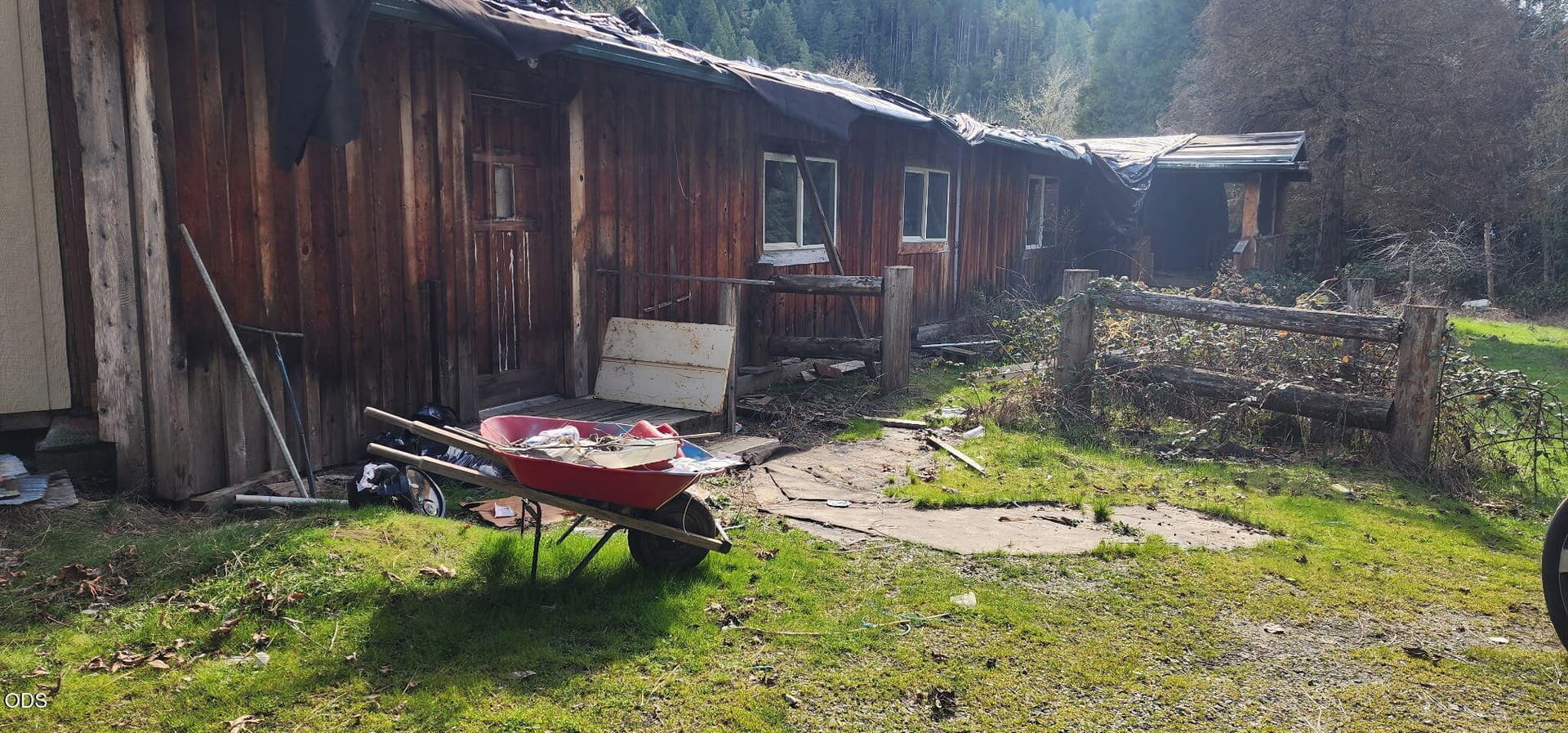 House. Photo 2 of 9, 85 Speaker Road, Wolf Creek, OR 97497