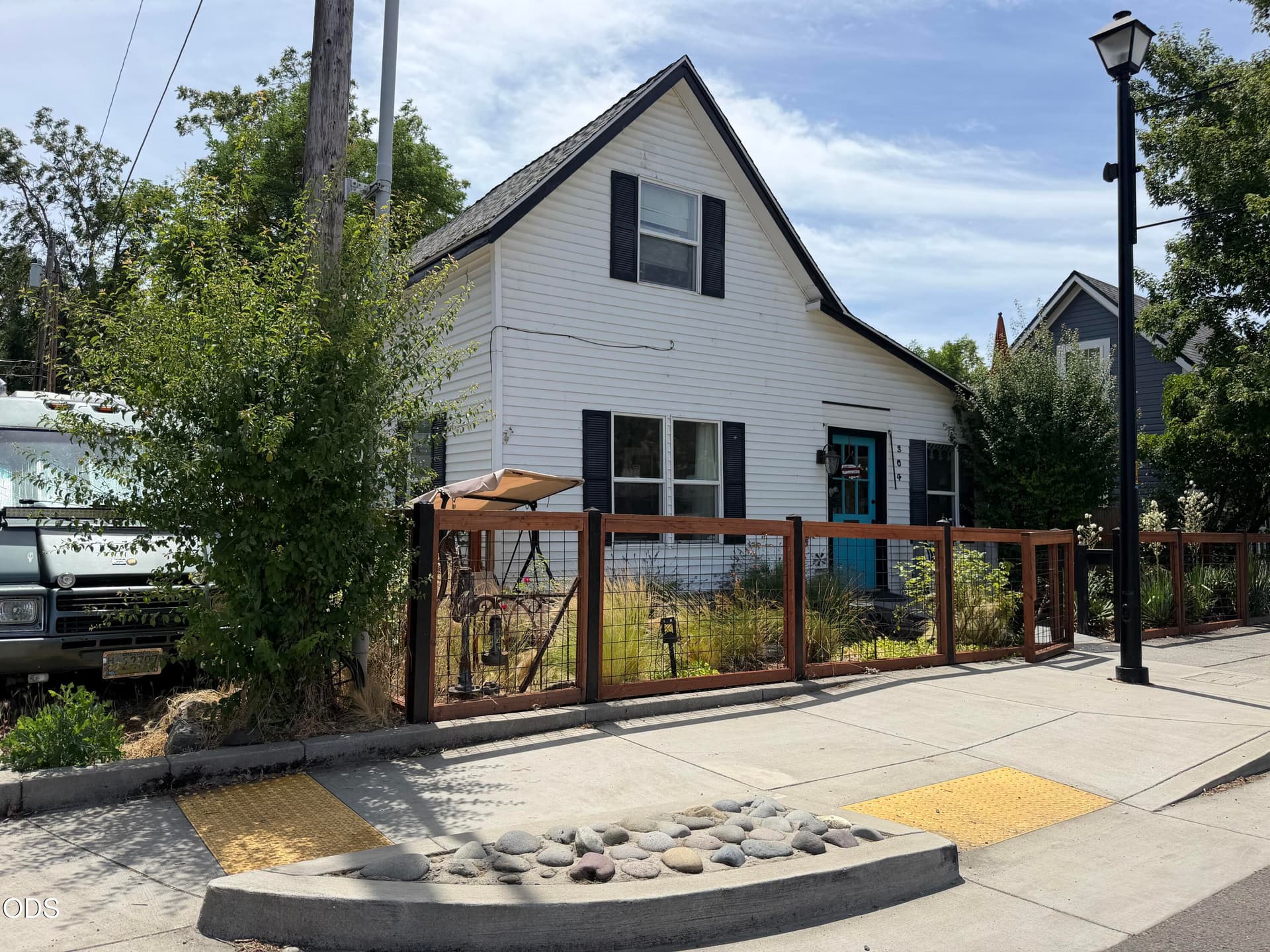 IMG_6017. Photo 2 of 14, 304 2nd Avenue, Gold Hill, OR 97525