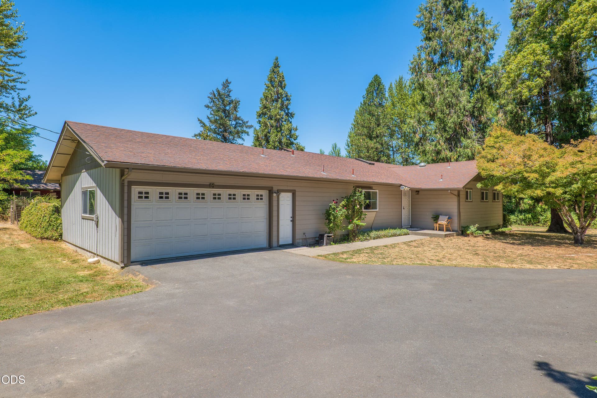 1740SouthgateWay-ExteriorUpdate-005. Photo 1 of 52, 1740 Southgate Way, Grants Pass, OR 97527