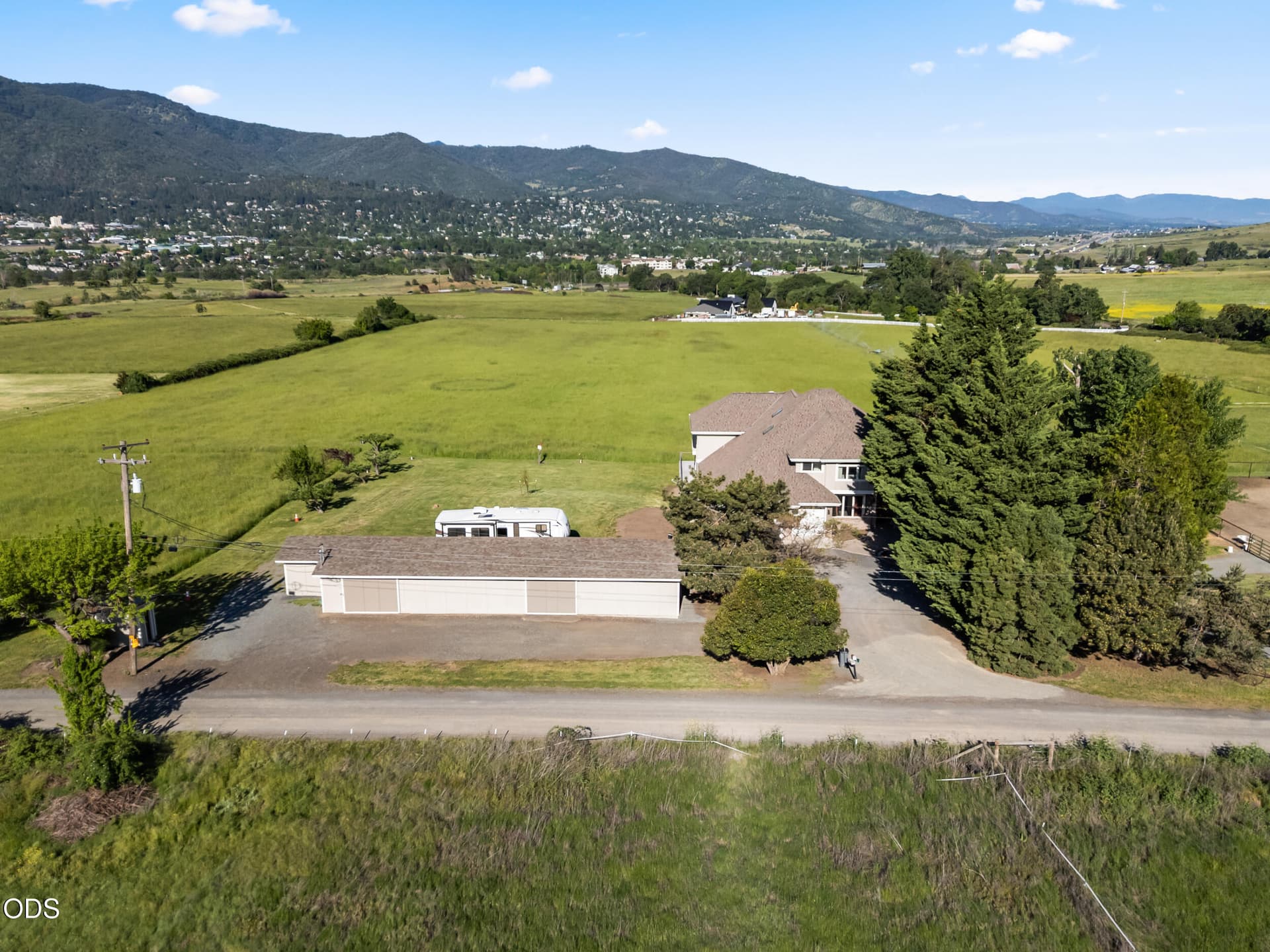 12_40 ashland acres st-drone-02. Photo 5 of 76, 40 Ashland Acres Road, Ashland, OR 97520