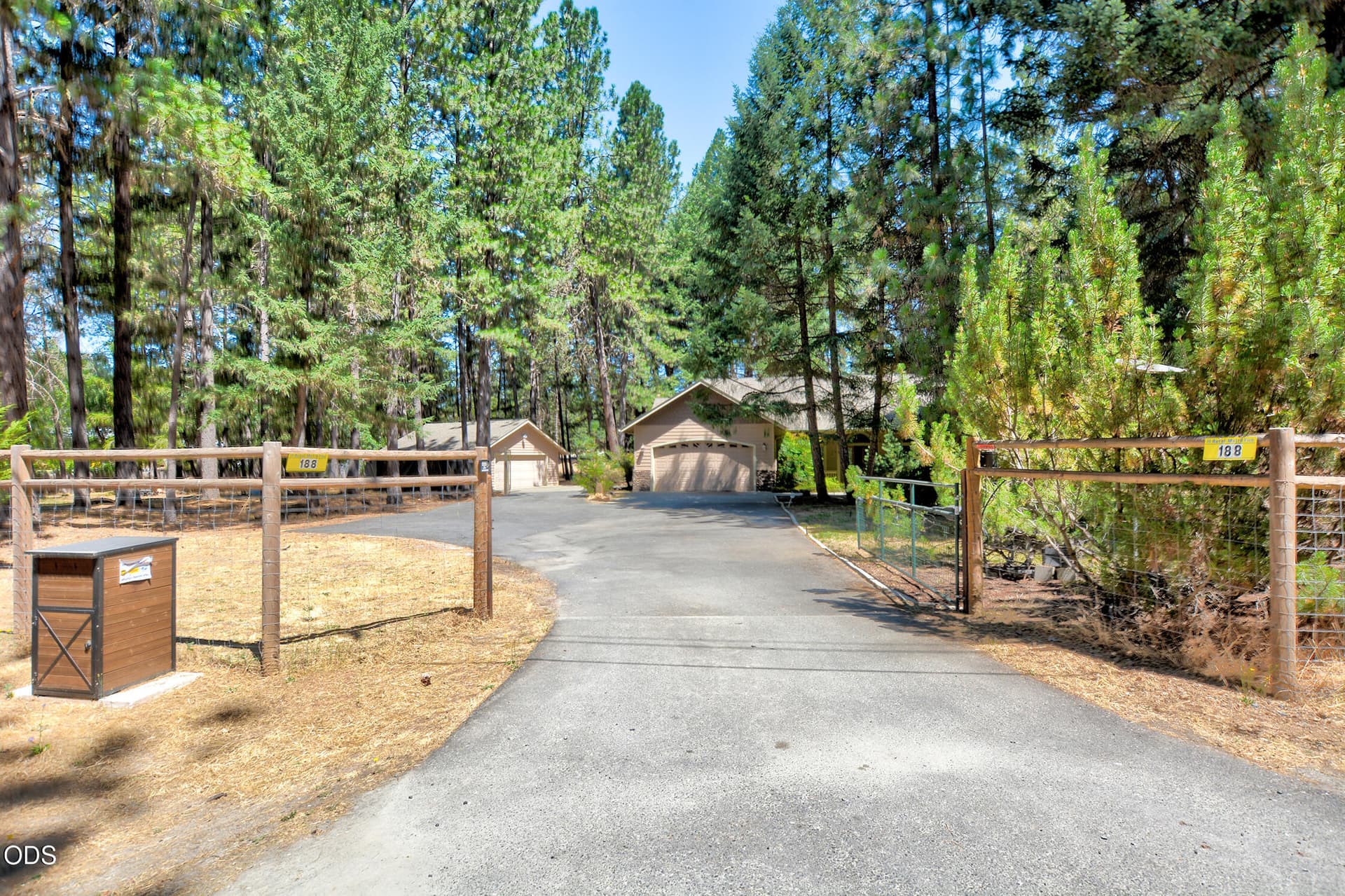 DSC_8841_2_3Interior 4. Photo 2 of 57, 188 Verde Lane, Merlin, OR 97532