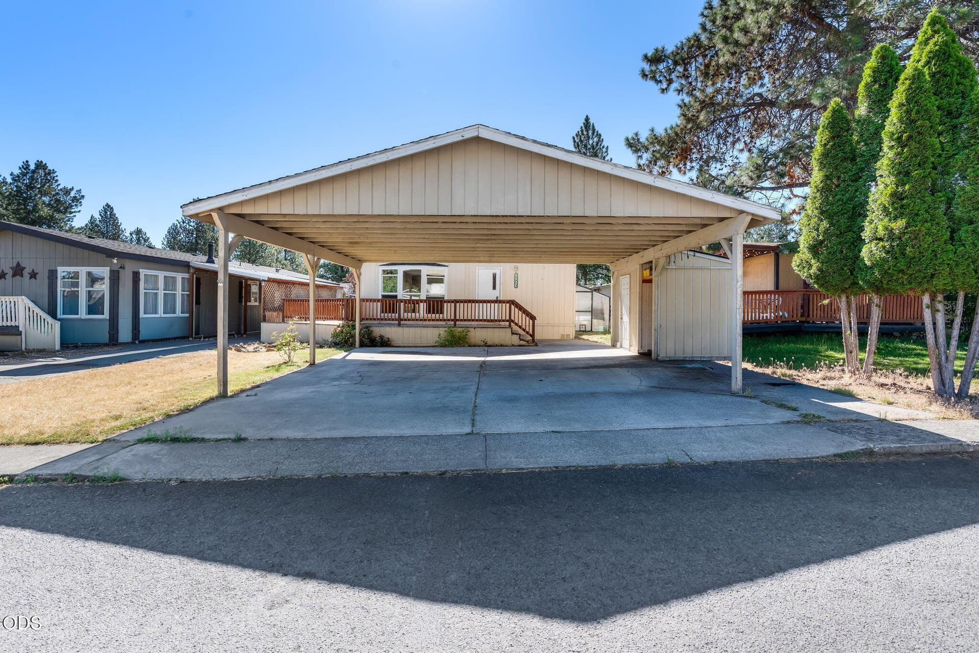 2026_07_09_61000_Brosterhous_Road_552C_B. Photo 2 of 23, 61000 Brosterhous Road Unit UNIT 552C, Bend, OR 97702