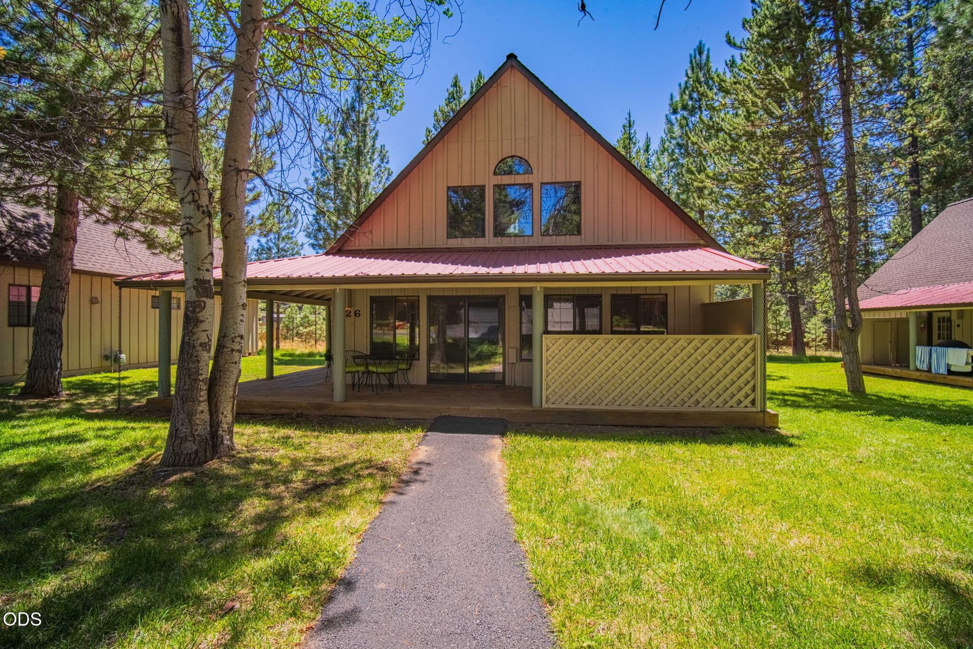 2-web-or-mls-Circle 4 Cabin 26-2. Photo 2 of 44, 57499 Circle Four Lane Unit 26, Sunriver, OR 97707