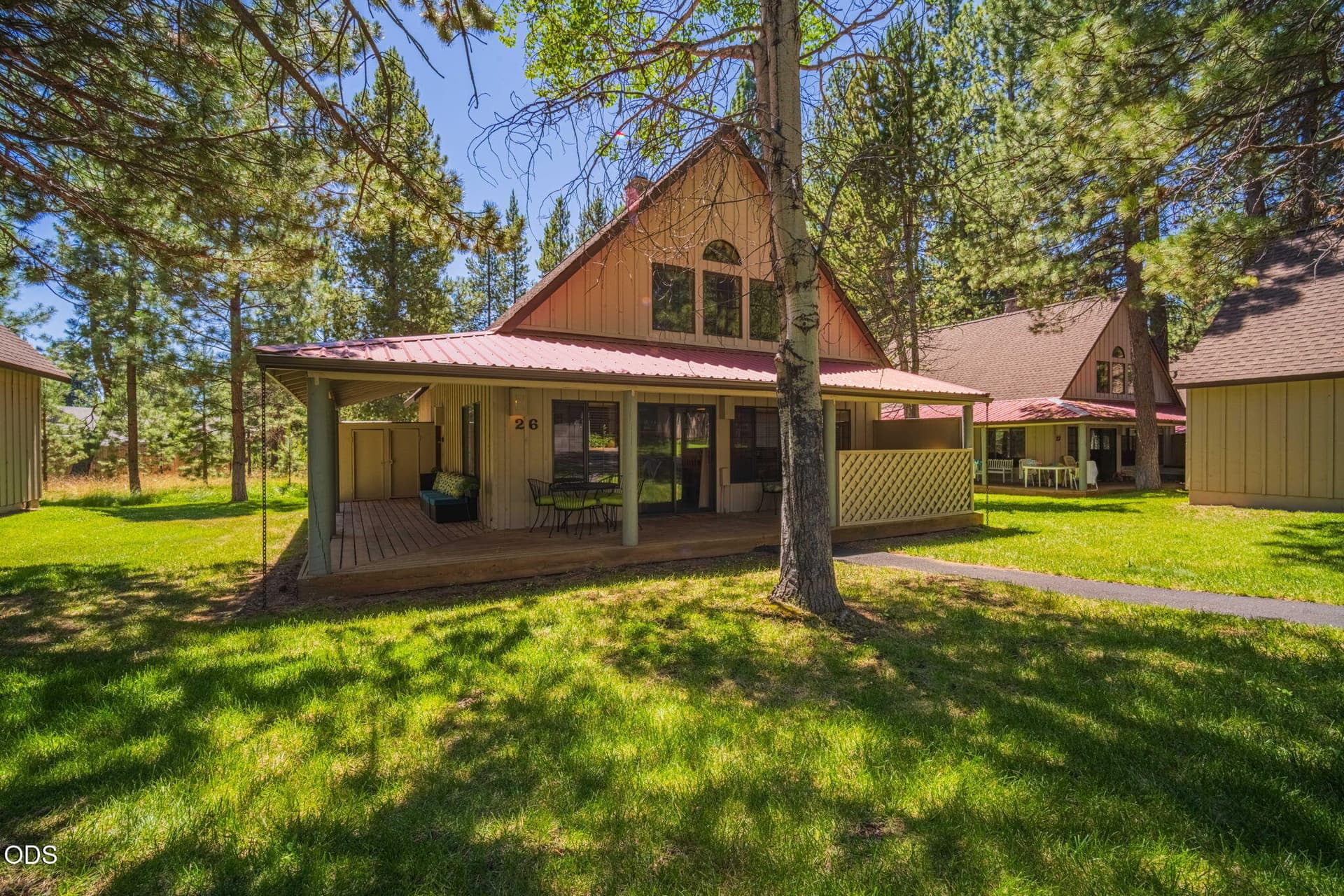 3-web-or-mls-Circle 4 Cabin 26-3. Photo 3 of 44, 57499 Circle Four Lane Unit 26, Sunriver, OR 97707