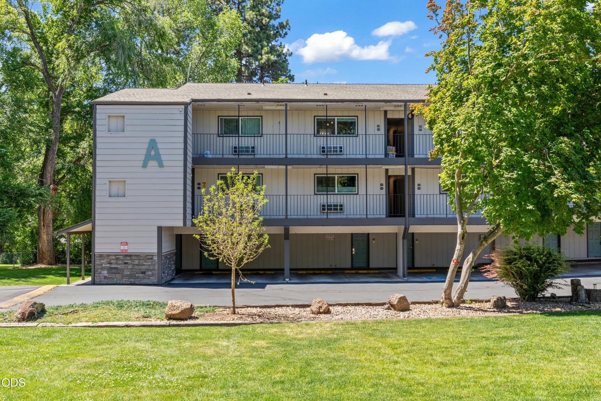 3 - 01. Photo 3 of 22, 1565 NW Wall Street Unit 232-233, Bend, OR 97703