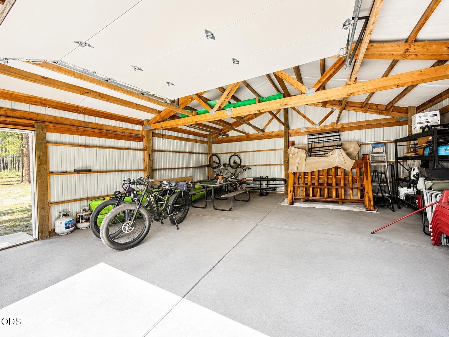 Shop Interior. Photo 3 of 34, 136508 Jug Drive, Crescent, OR 97733