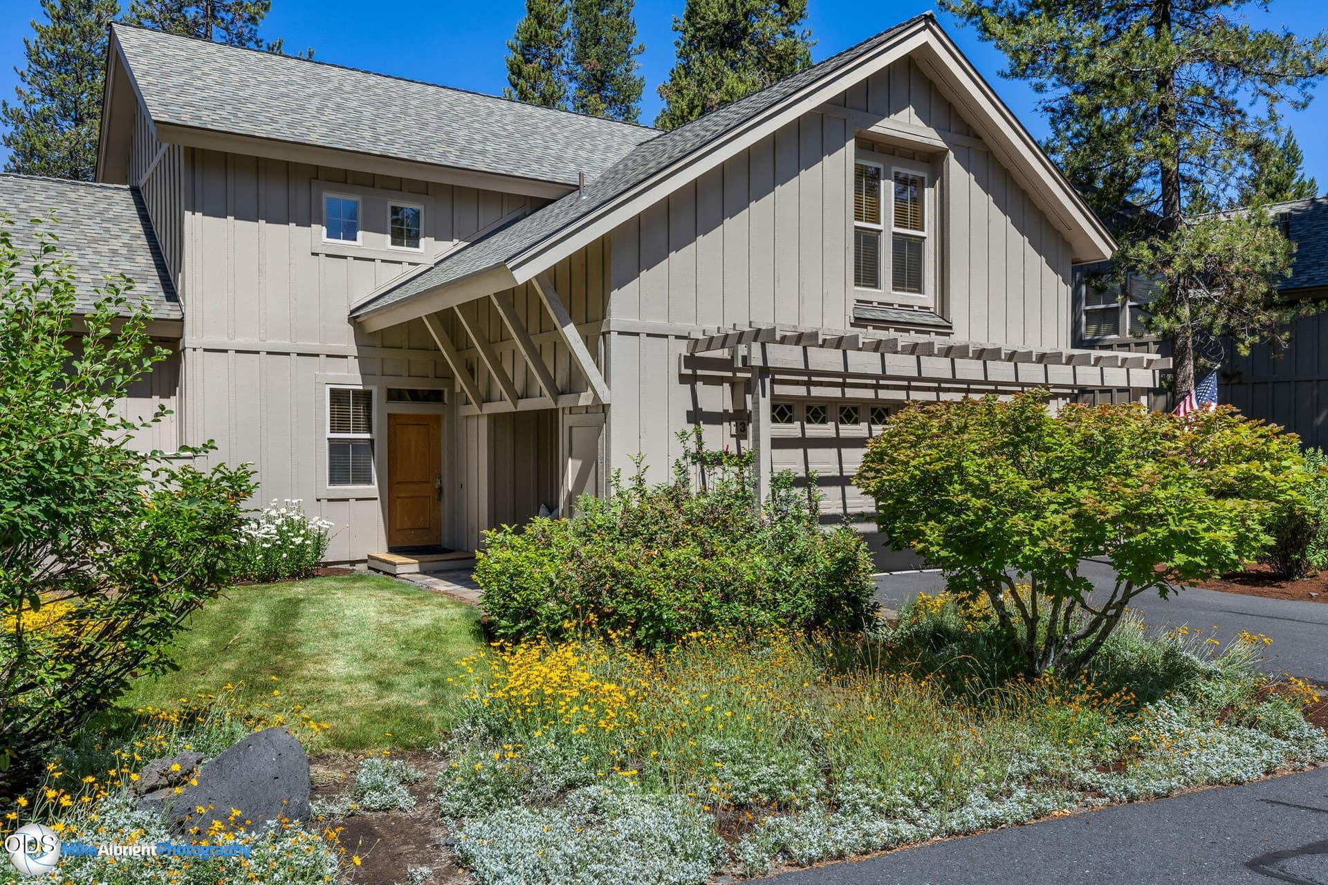 Welcome Home!. Photo 3 of 31, 57163 Fremont Drive Unit 13, Sunriver, OR 97707