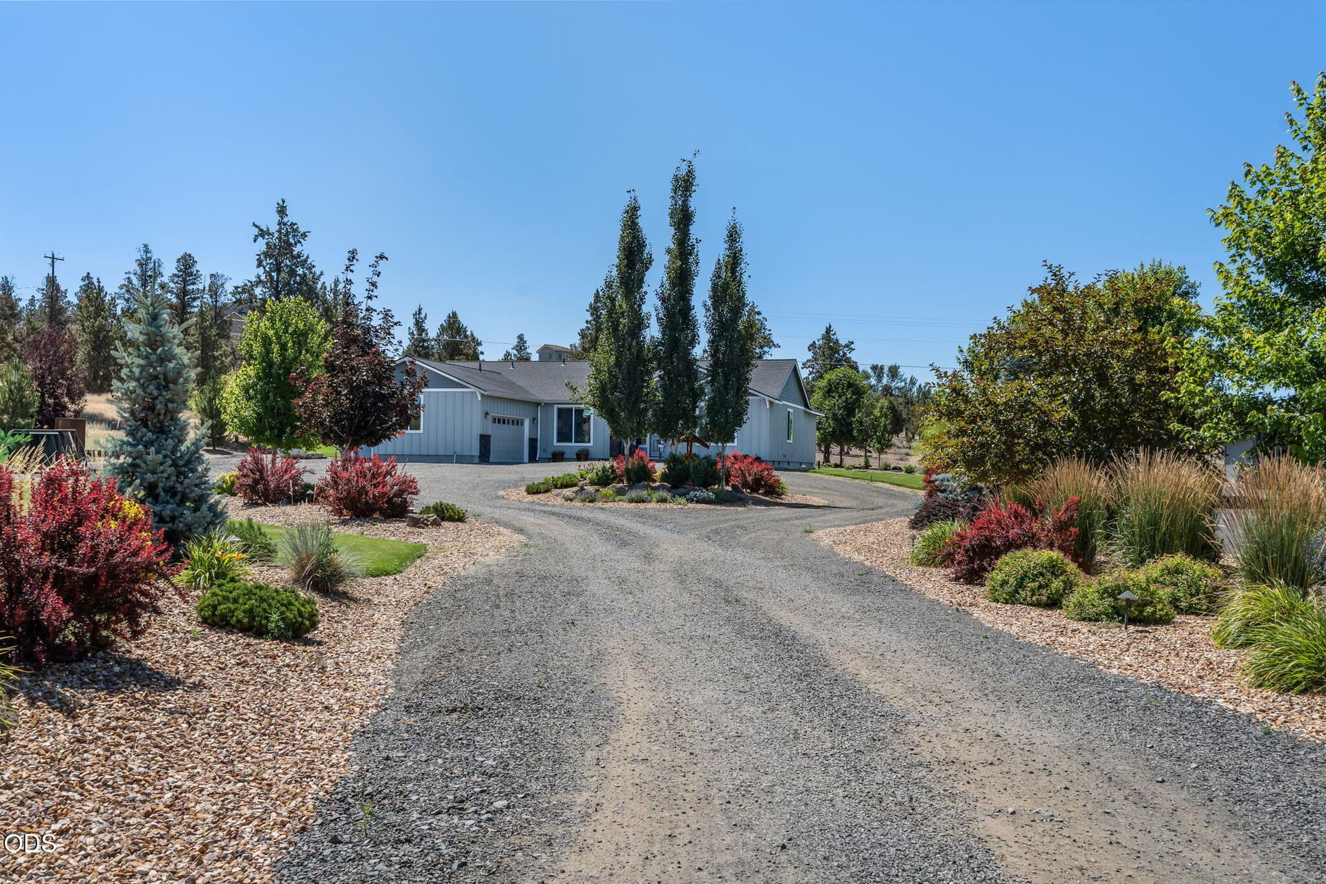 2026_07_10_4137_NW_39th_Dr_rdm_215-47. Photo 3 of 47, 4137 NW 39th Drive, Redmond, OR 97756