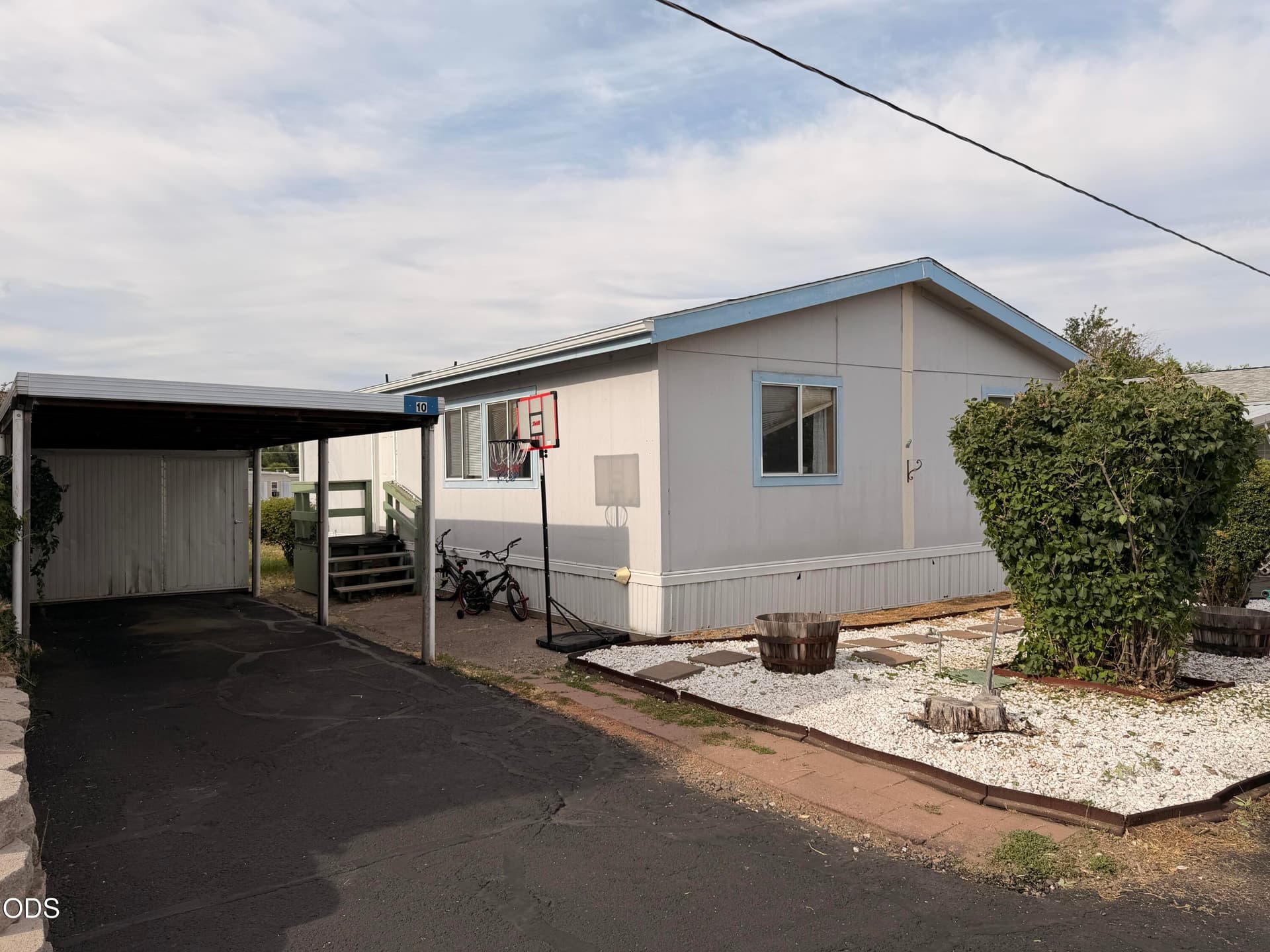 Front. Photo 2 of 27, 2241 Greensprings Drive Unit UNIT 10, Klamath Falls, OR 97601