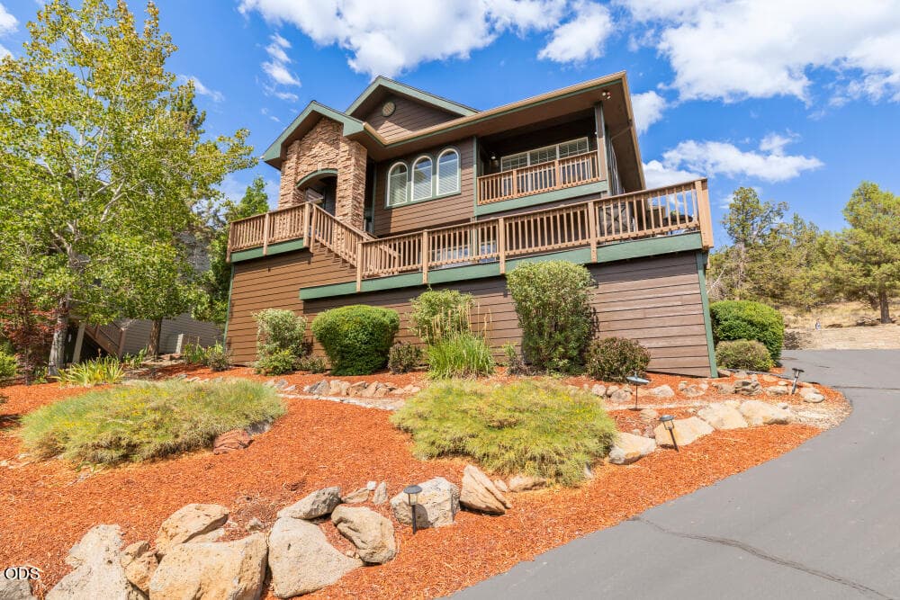 9629KestrelRd-12. Photo 4 of 73, 9629 Kestrel Road, Klamath Falls, OR 97601