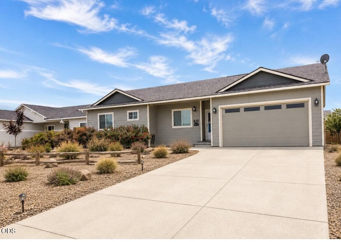 1. Photo 2 of 31, 229 Alfalfa Drive, Culver, OR 97734