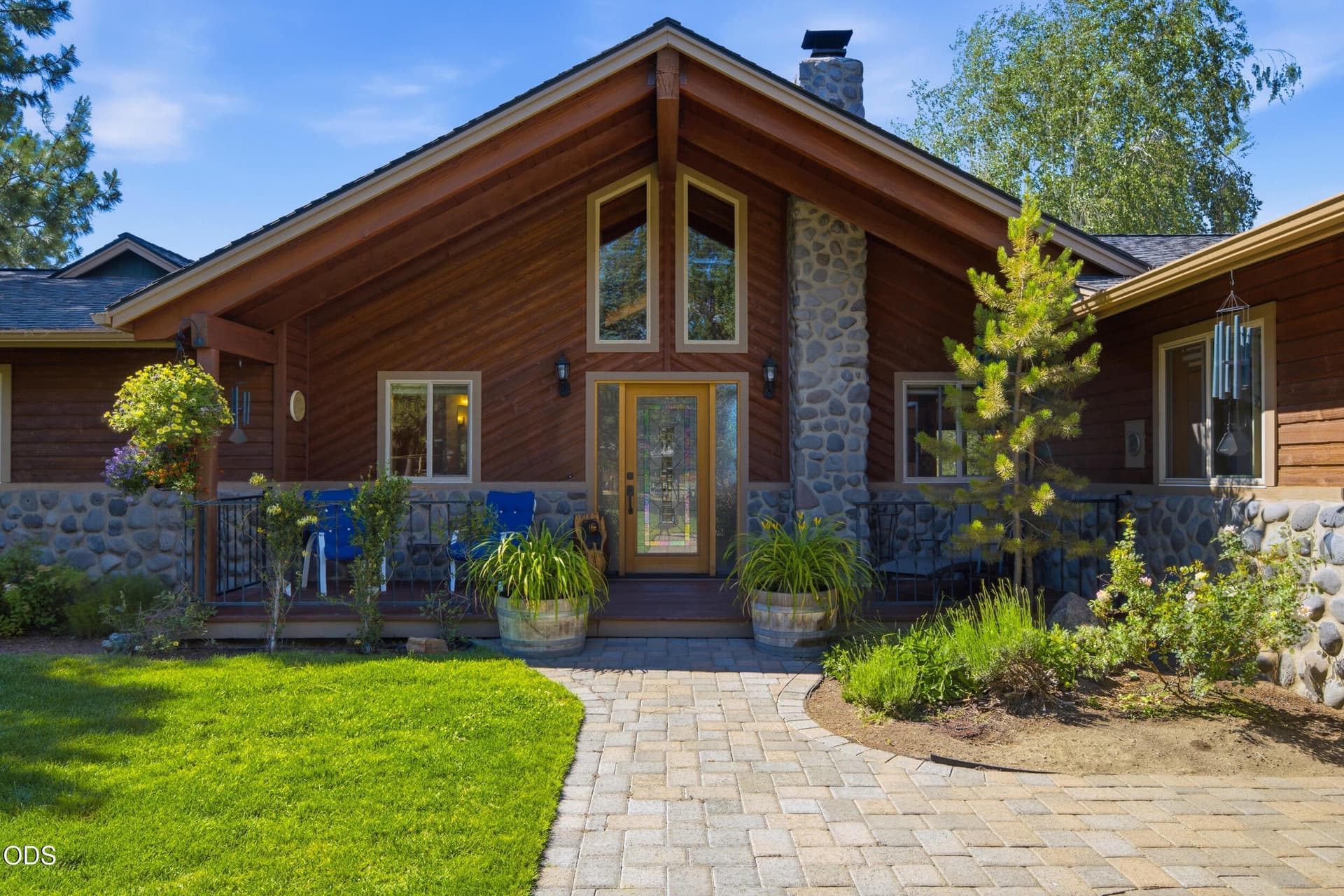 2. Photo 3 of 62, 16760 Doe Place, La Pine, OR 97739