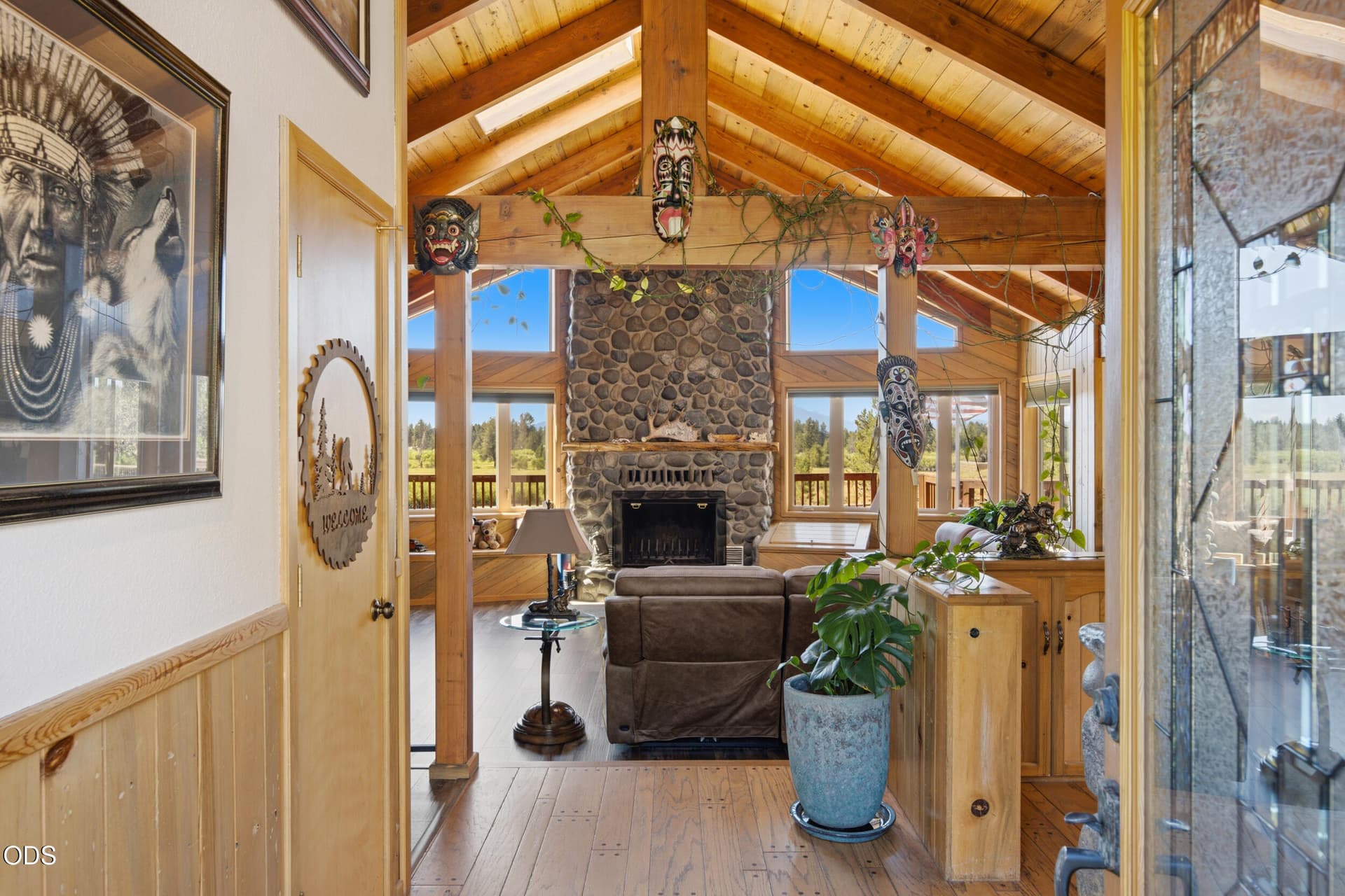 5. Photo 4 of 62, 16760 Doe Place, La Pine, OR 97739