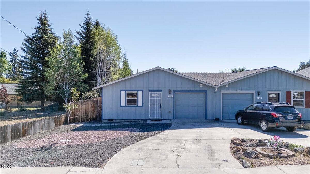 28-2466 SW 26th Street, Redmond-28. Photo 2 of 25, 2466 SW 26th Street, Redmond, OR 97756