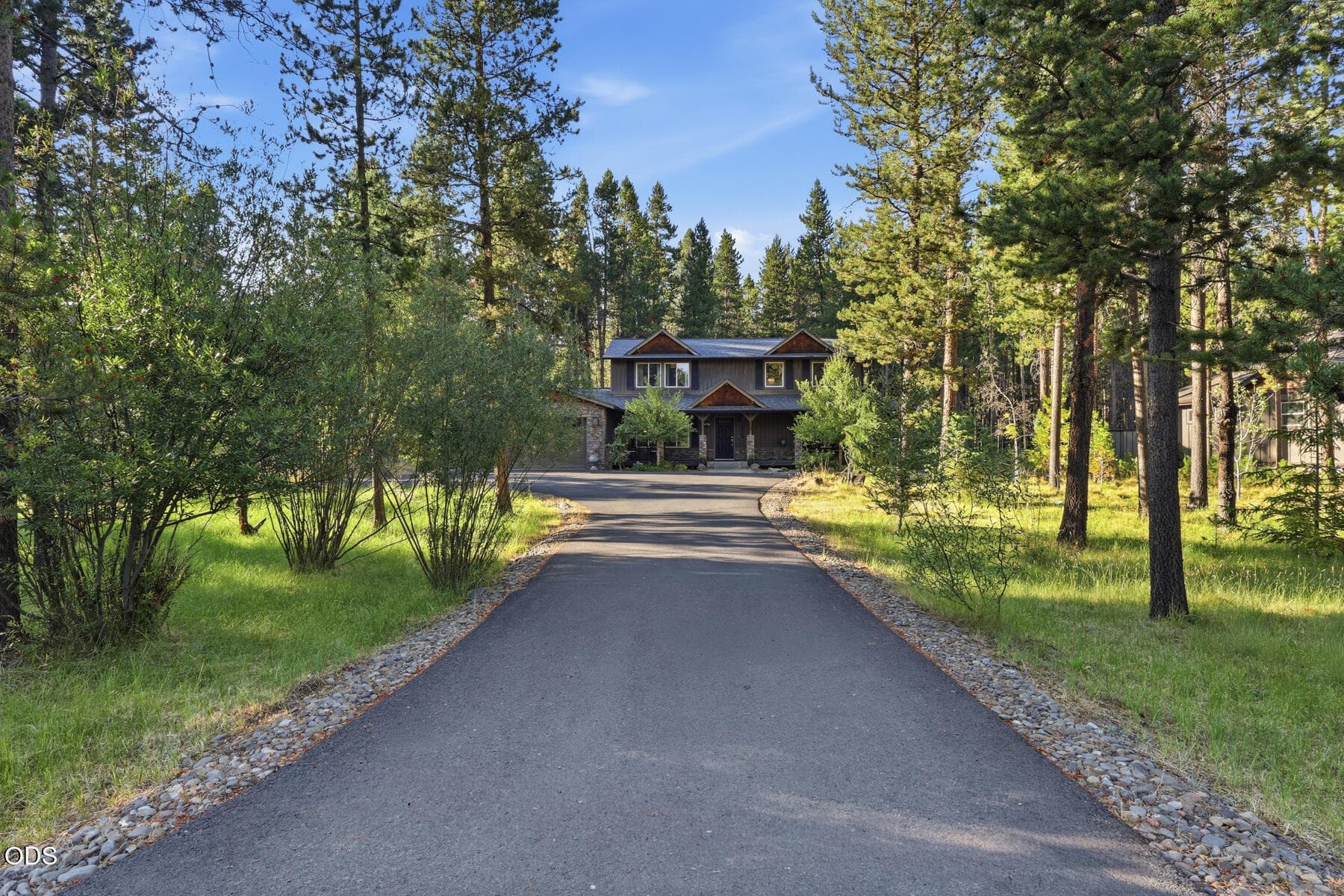 5_welcome home. Photo 2 of 58, 16722 Stage Stop Drive, Bend, OR 97707