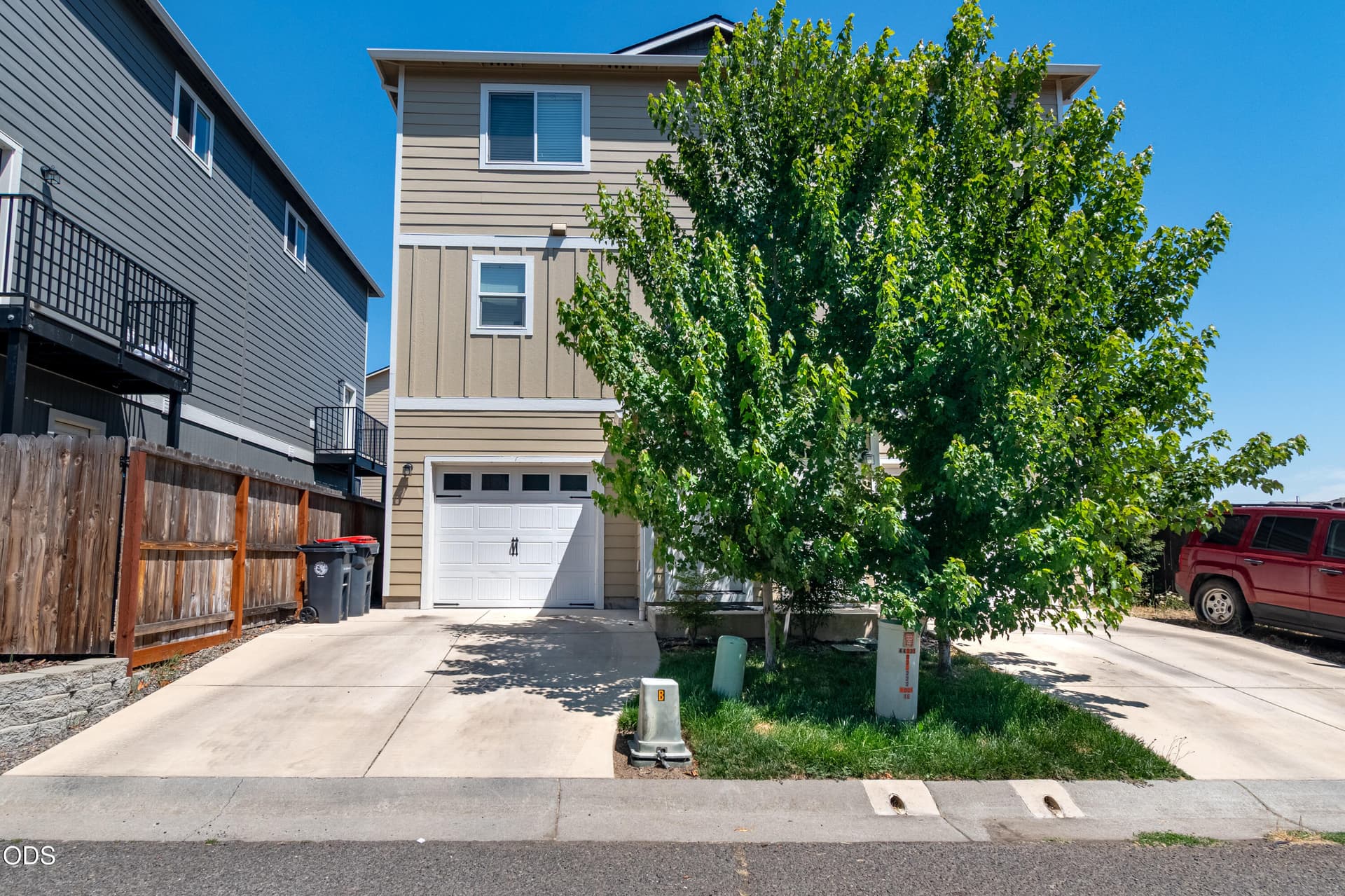 01. Photo 1 of 15, 7810 Jacqueline Way, White City, OR 97503