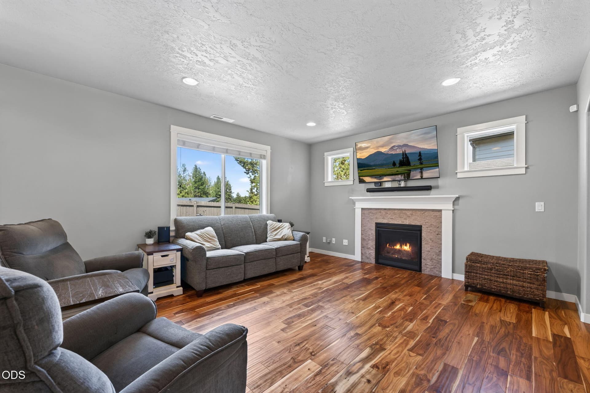 Living Area. Photo 2 of 42, 20496 SE Clover Crest Court, Bend, OR 97702